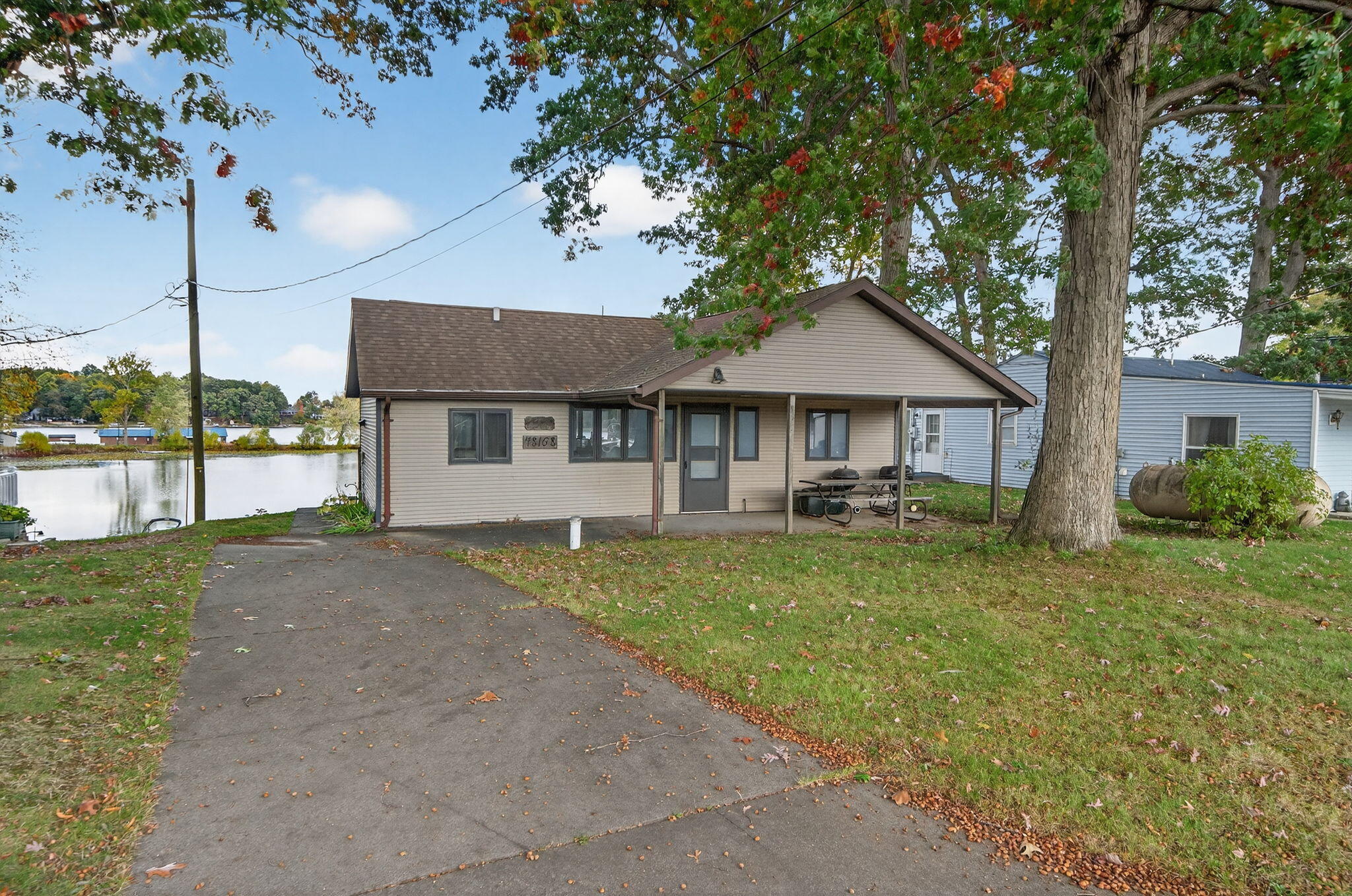 48168 70th Avenue Decatur MI 49045