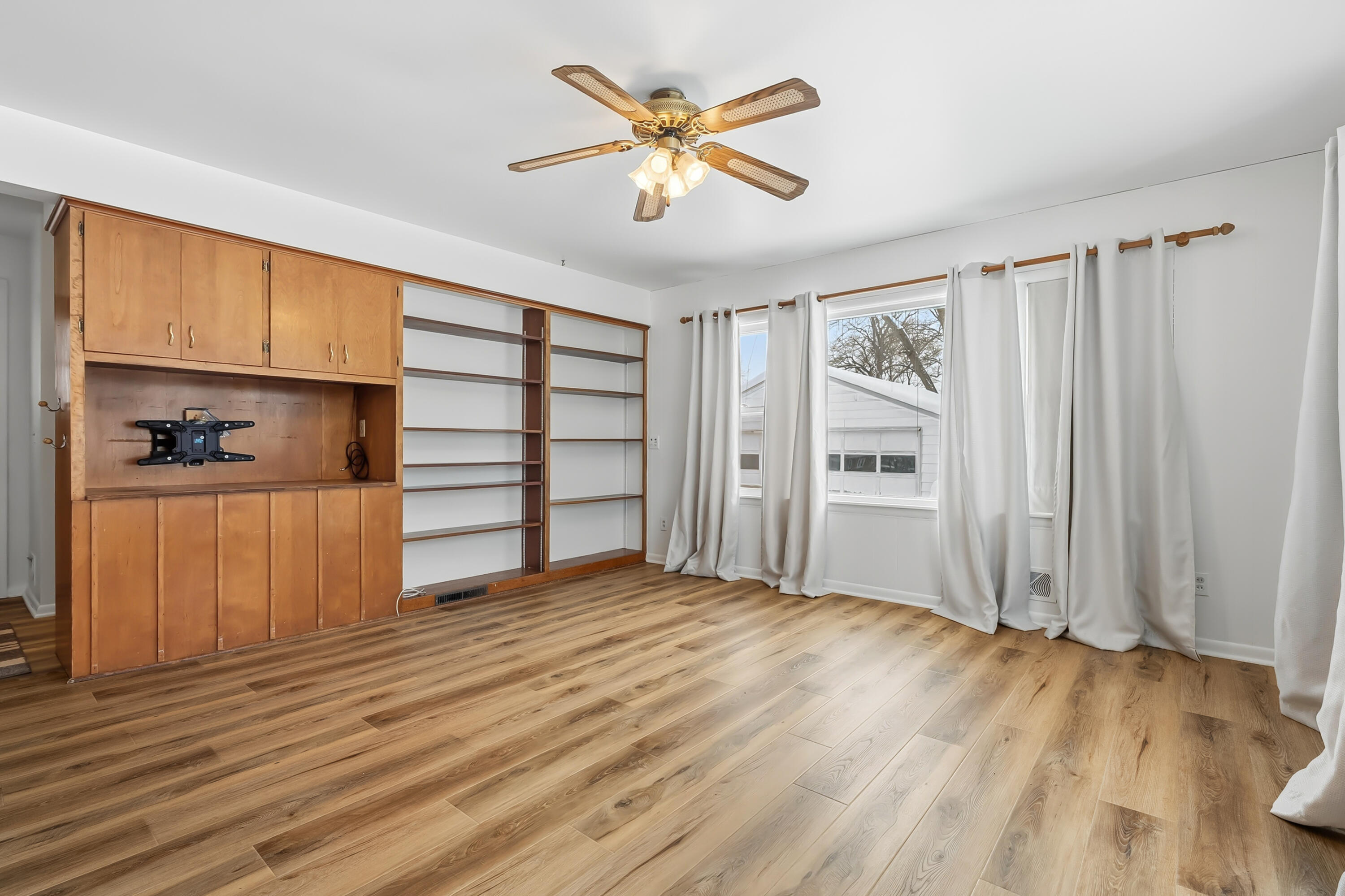 1928 Miles Avenue Kalamazoo MI 49001