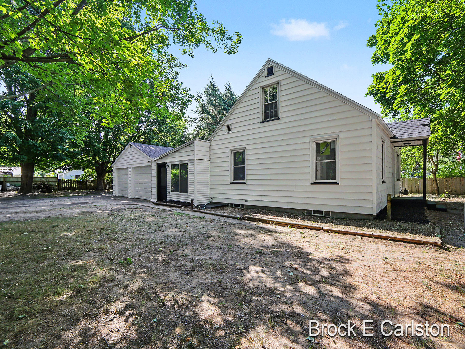 112 S Kenwood Street Muskegon MI 49442
