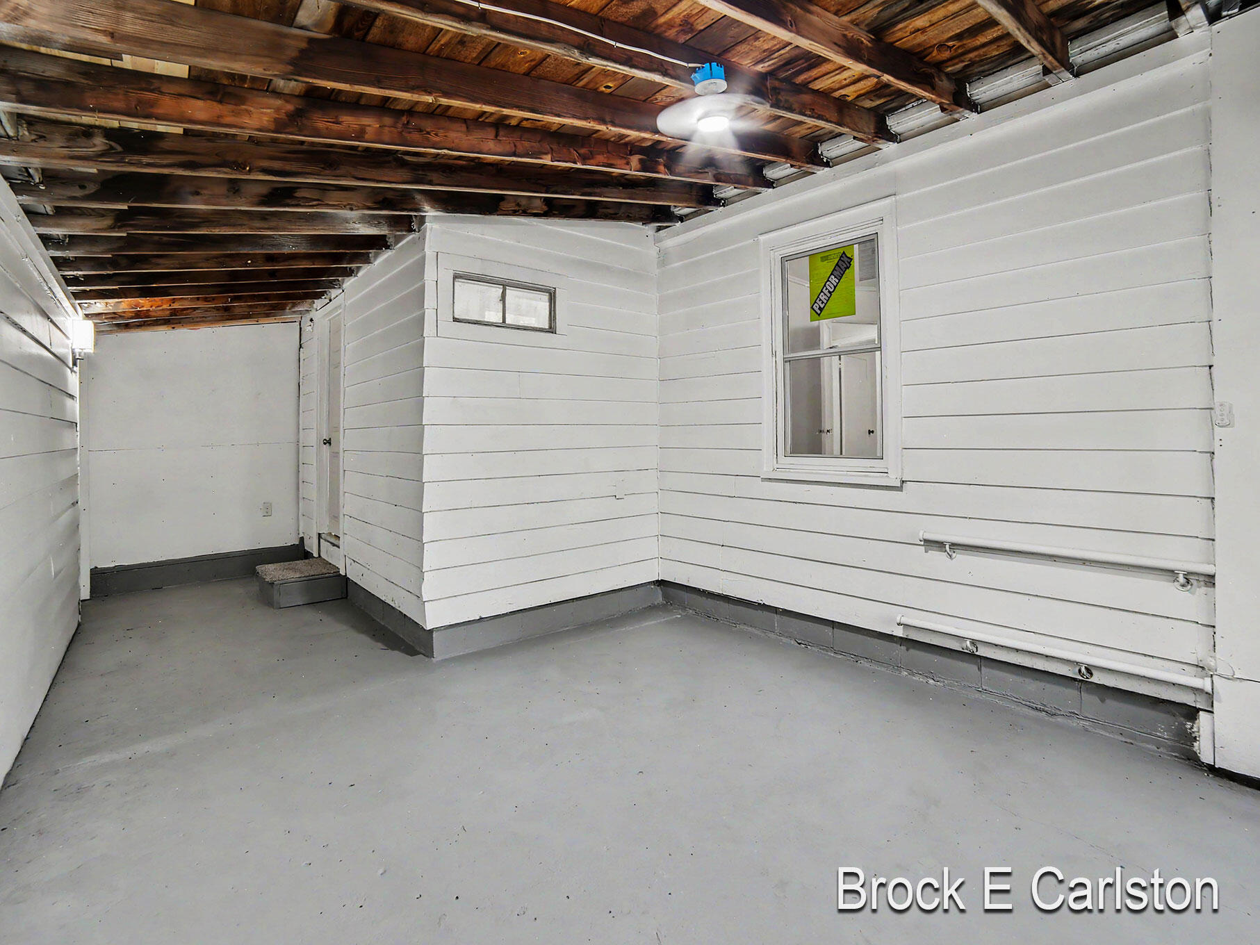 112 S Kenwood Street Muskegon MI 49442