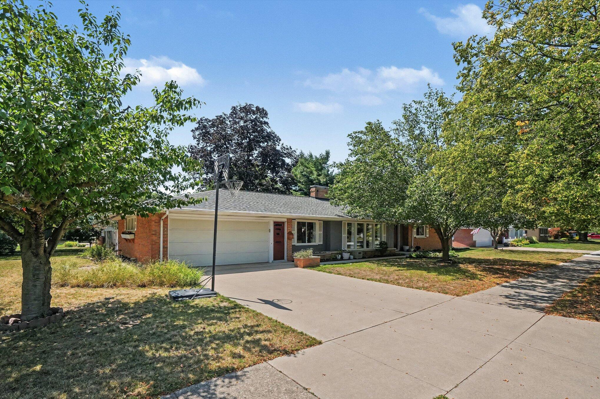 294 W 30th Street Holland MI 49423