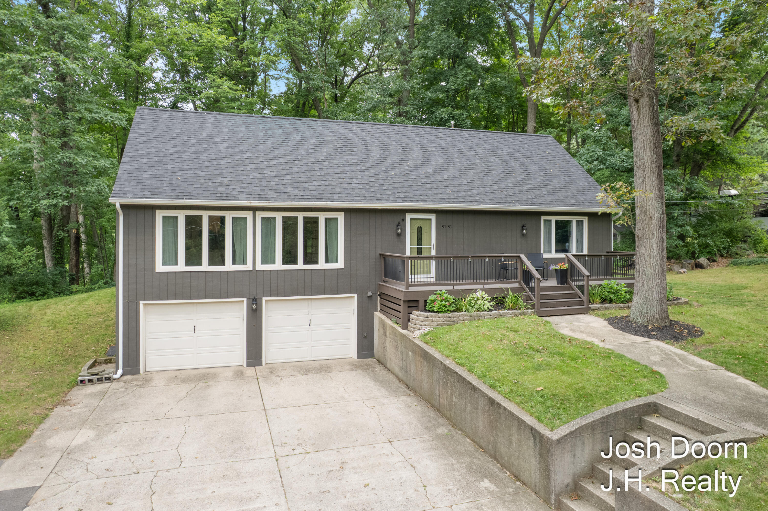 8181 Vergennes Street SE Ada MI 49301