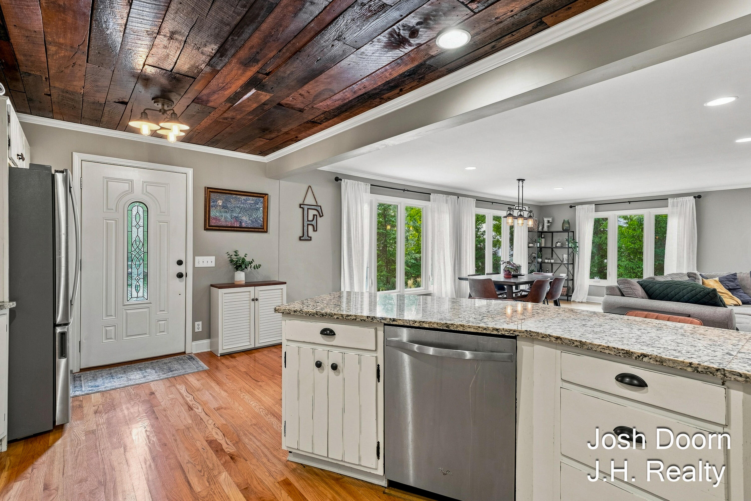 8181 Vergennes Street SE Ada MI 49301