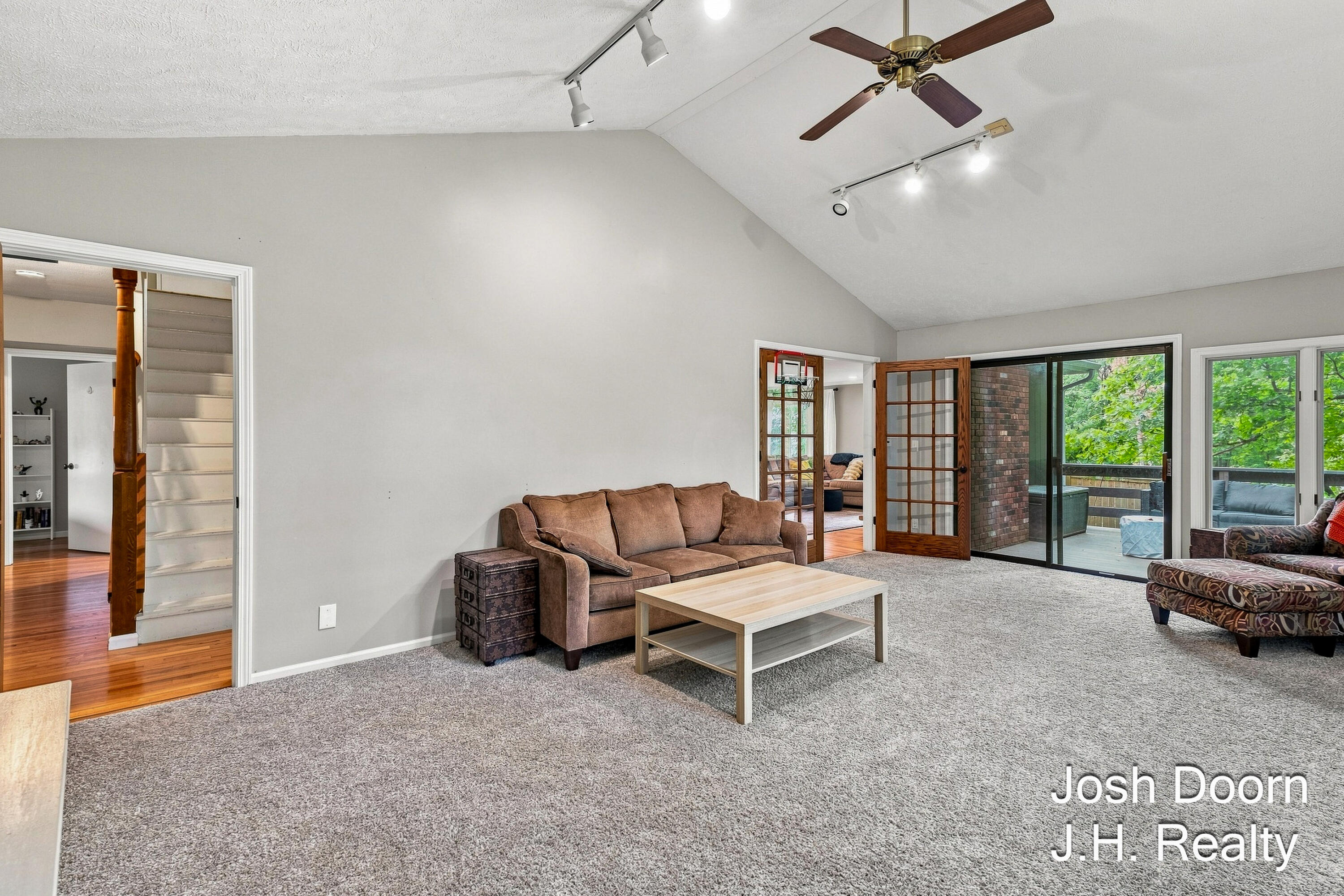 8181 Vergennes Street SE Ada MI 49301