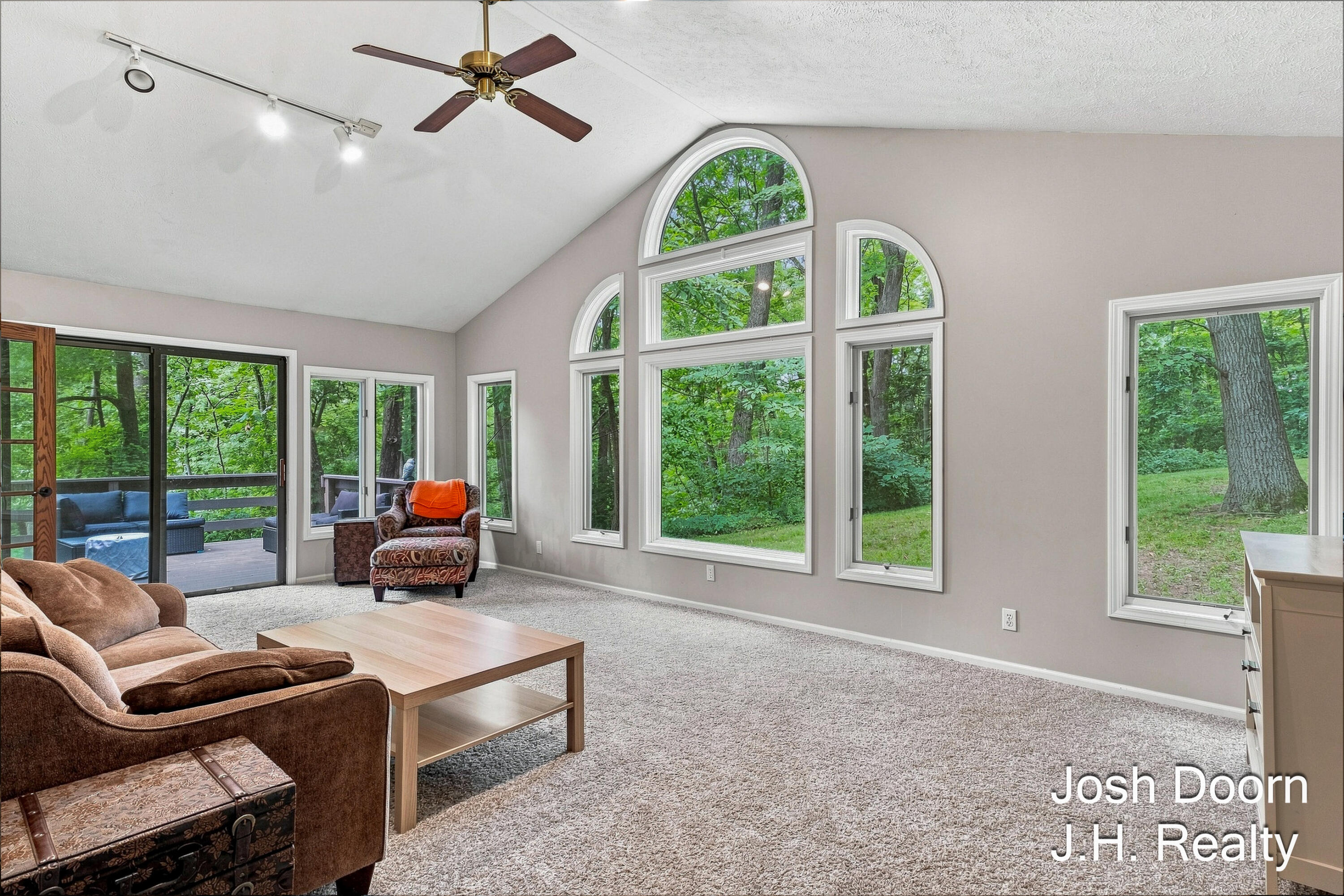 8181 Vergennes Street SE Ada MI 49301