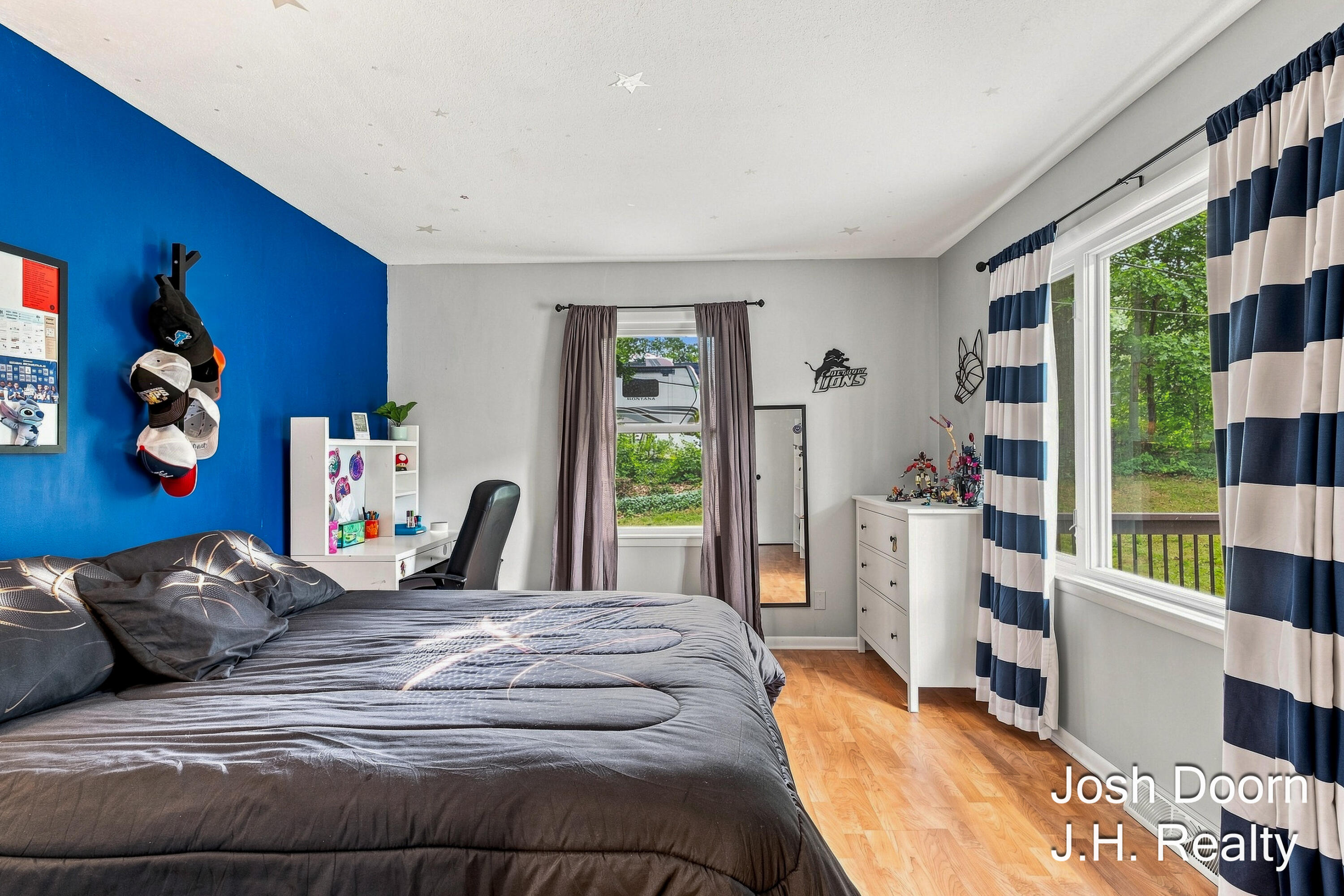 8181 Vergennes Street SE Ada MI 49301