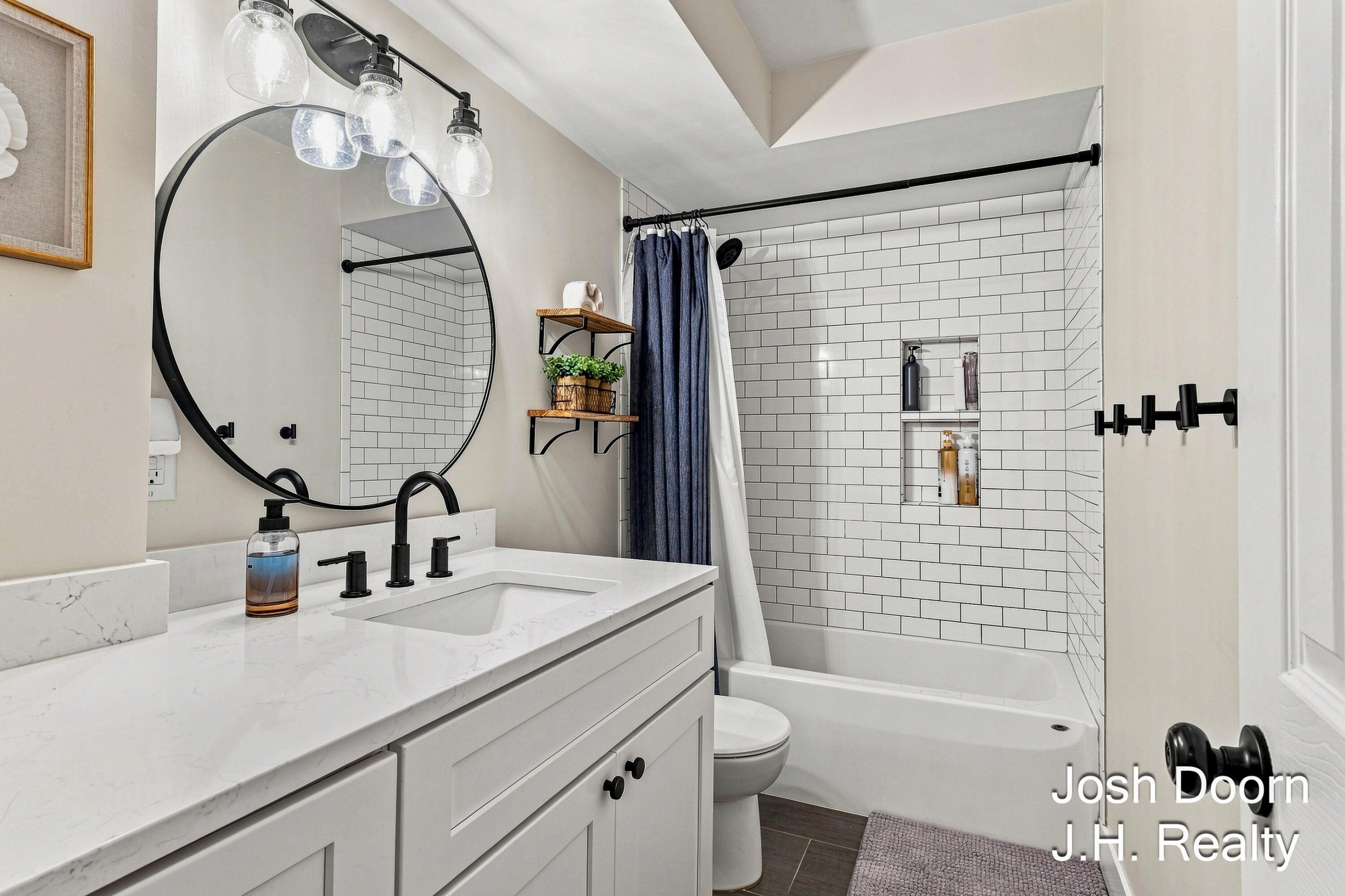 8181 Vergennes Street SE Ada MI 49301
