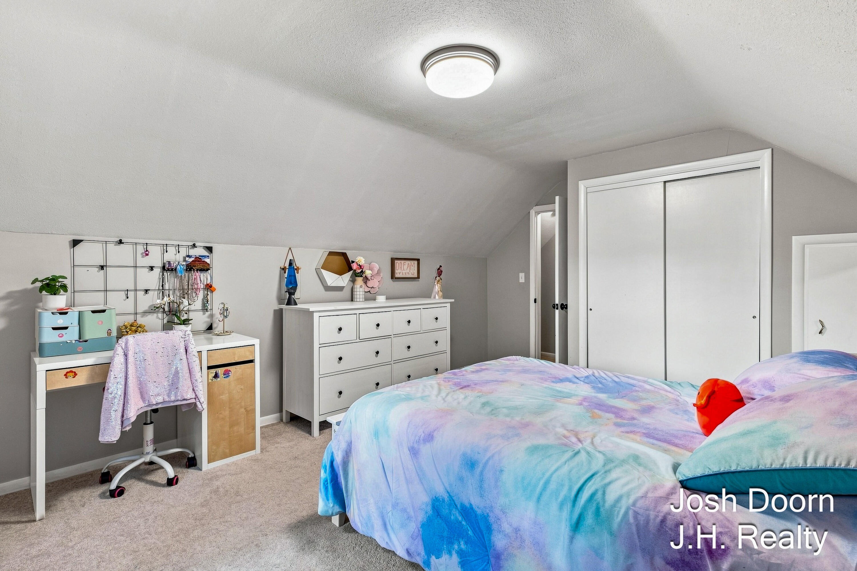 8181 Vergennes Street SE Ada MI 49301
