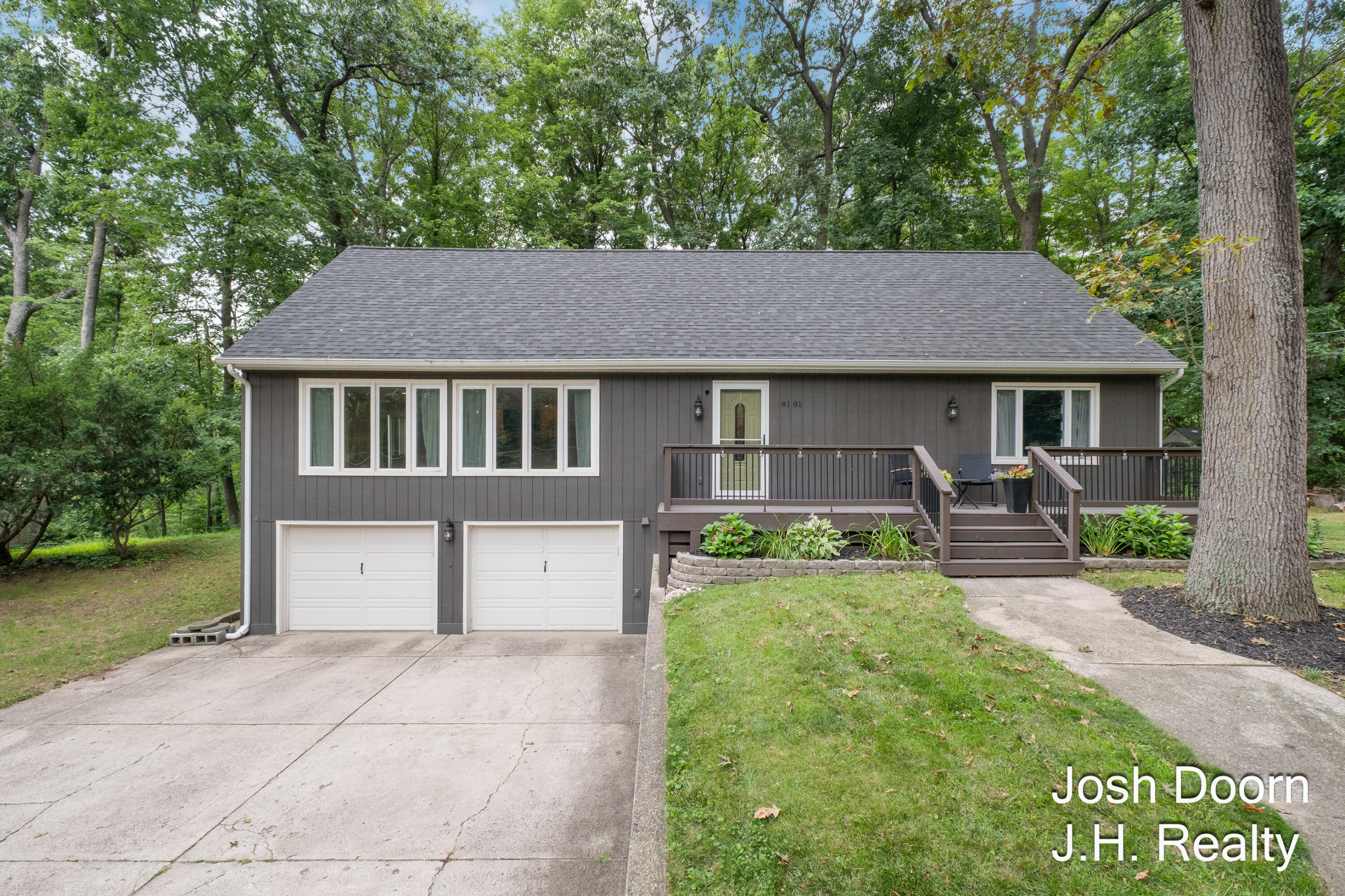 8181 Vergennes Street SE Ada MI 49301