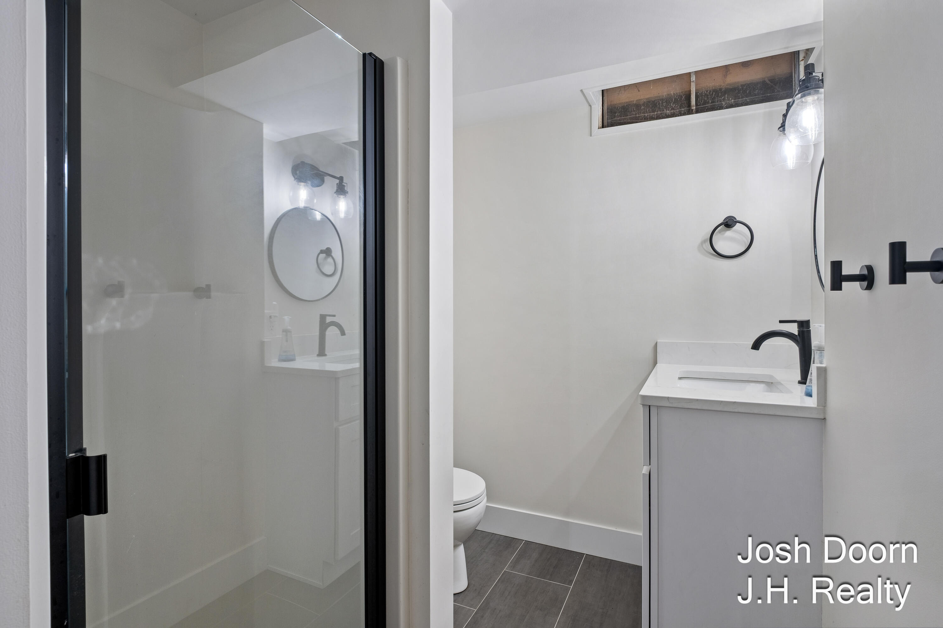 8181 Vergennes Street SE Ada MI 49301