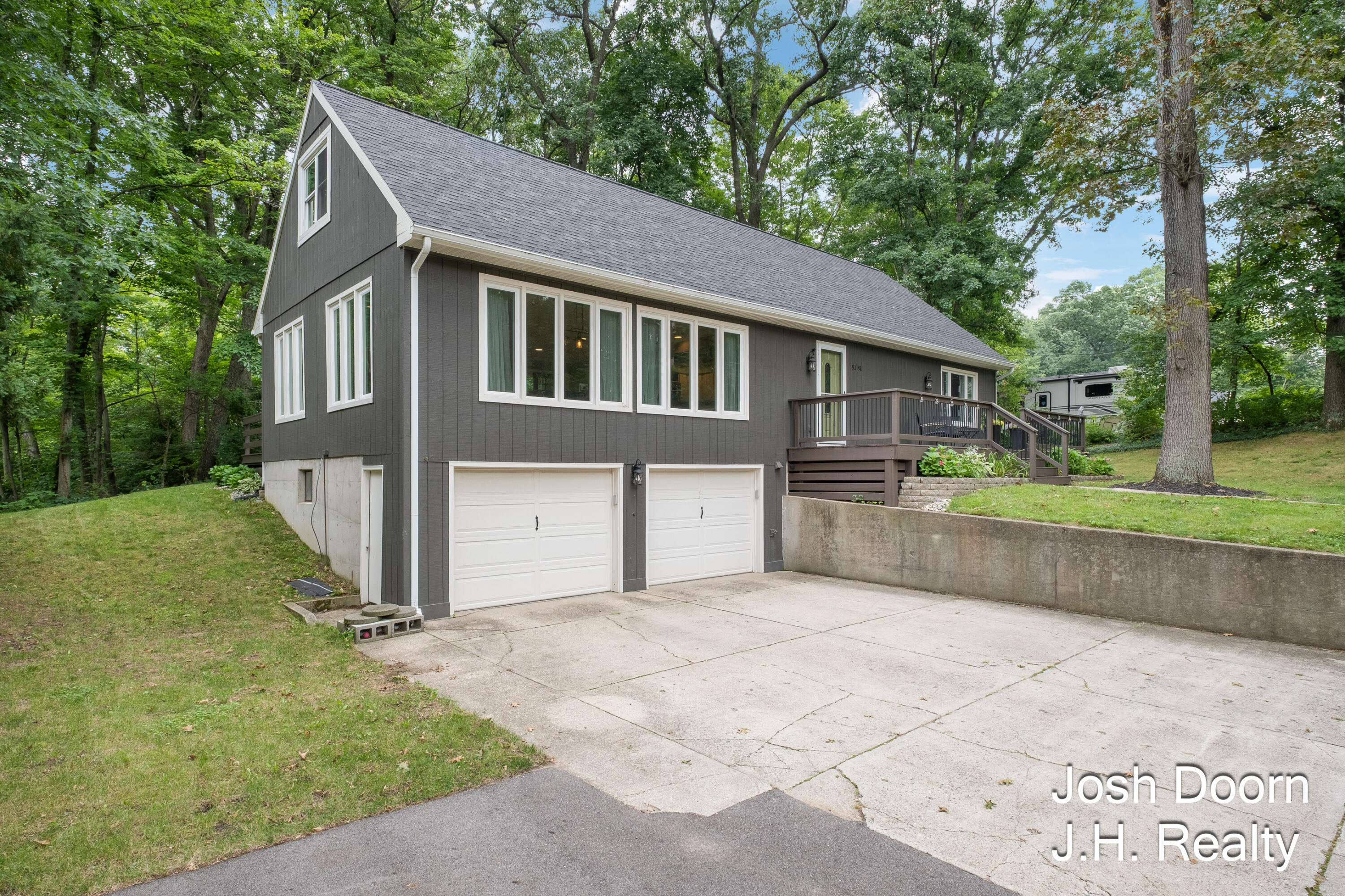 8181 Vergennes Street SE Ada MI 49301