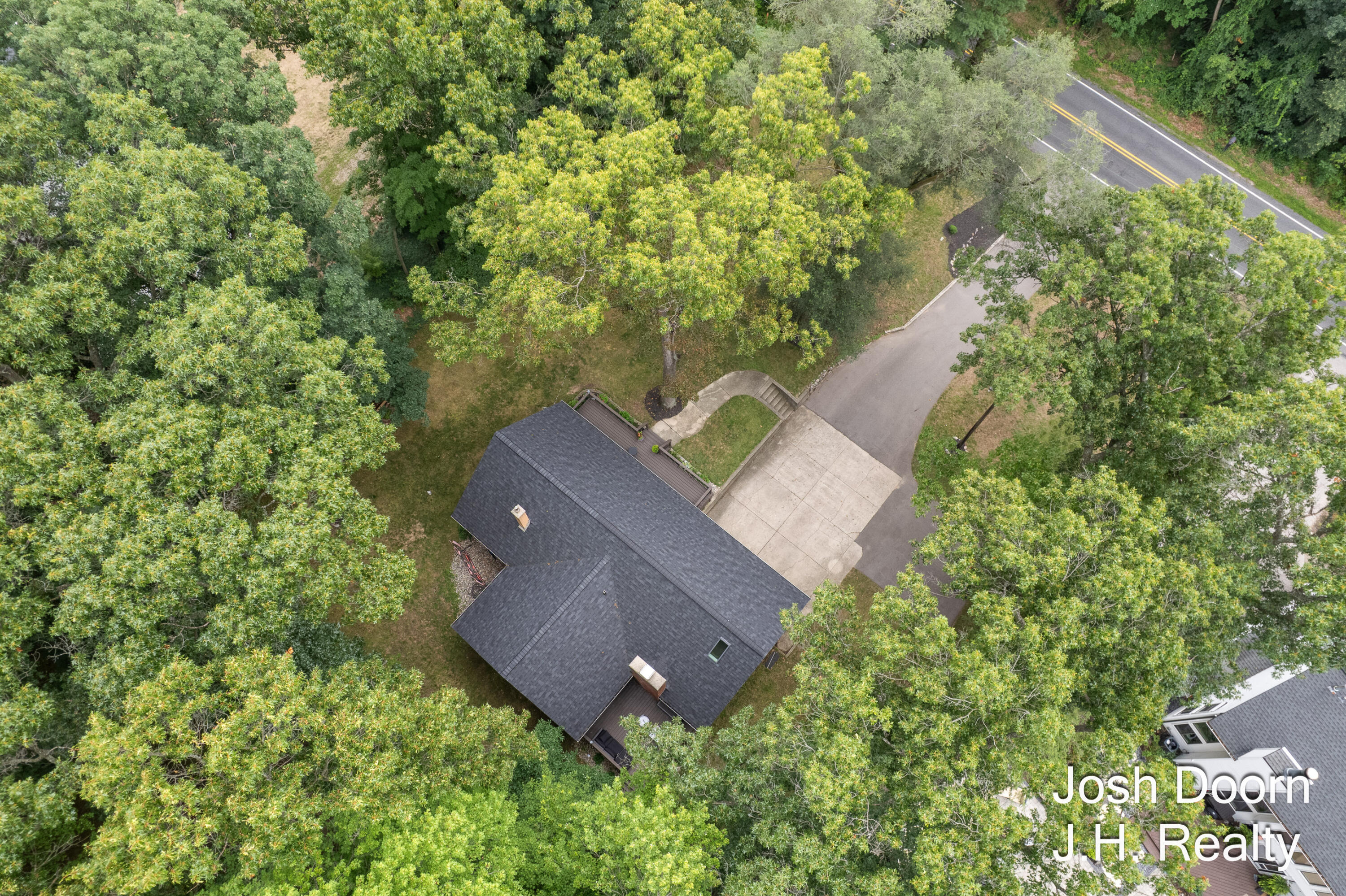 8181 Vergennes Street SE Ada MI 49301