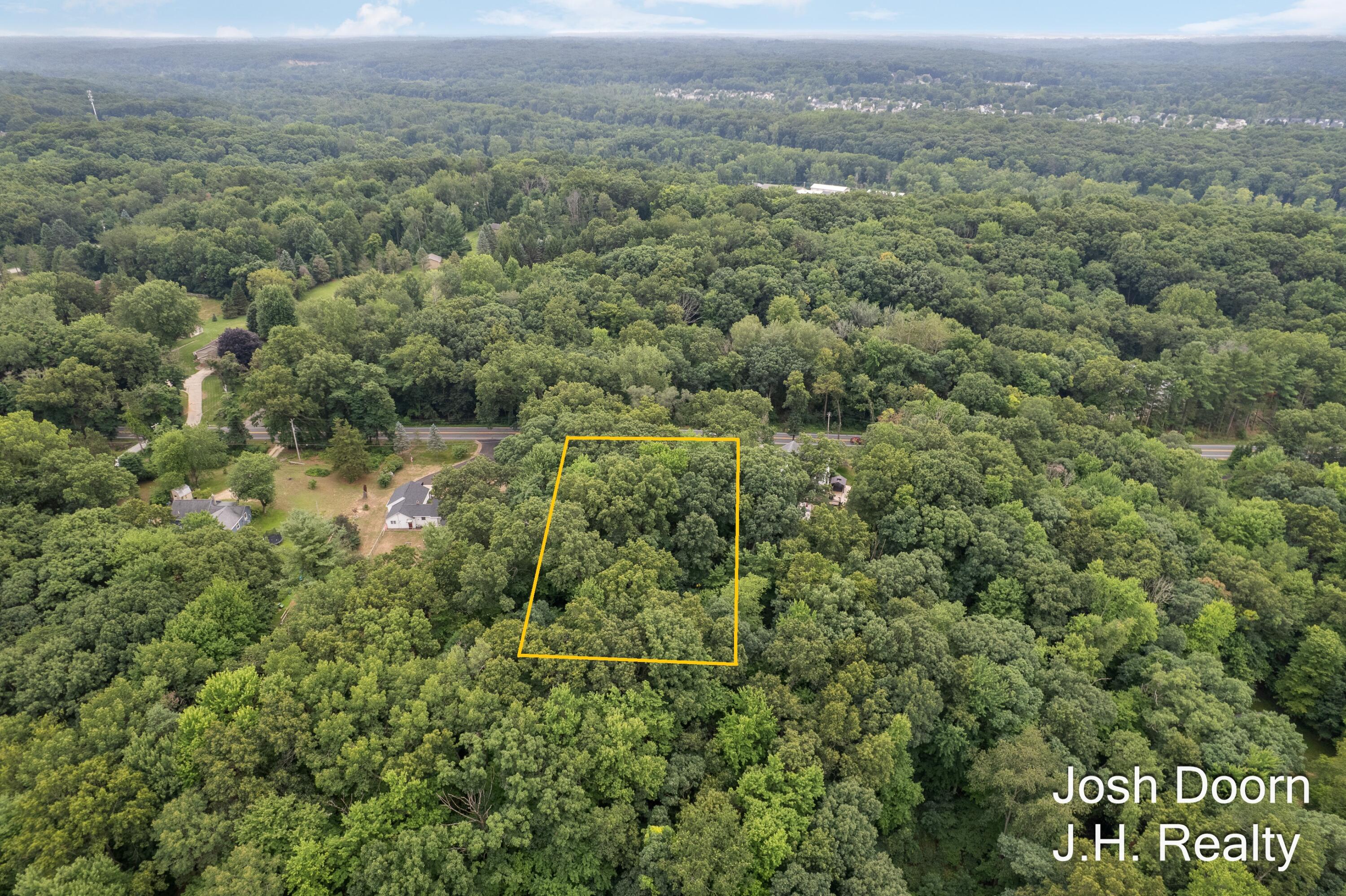 8181 Vergennes Street SE Ada MI 49301