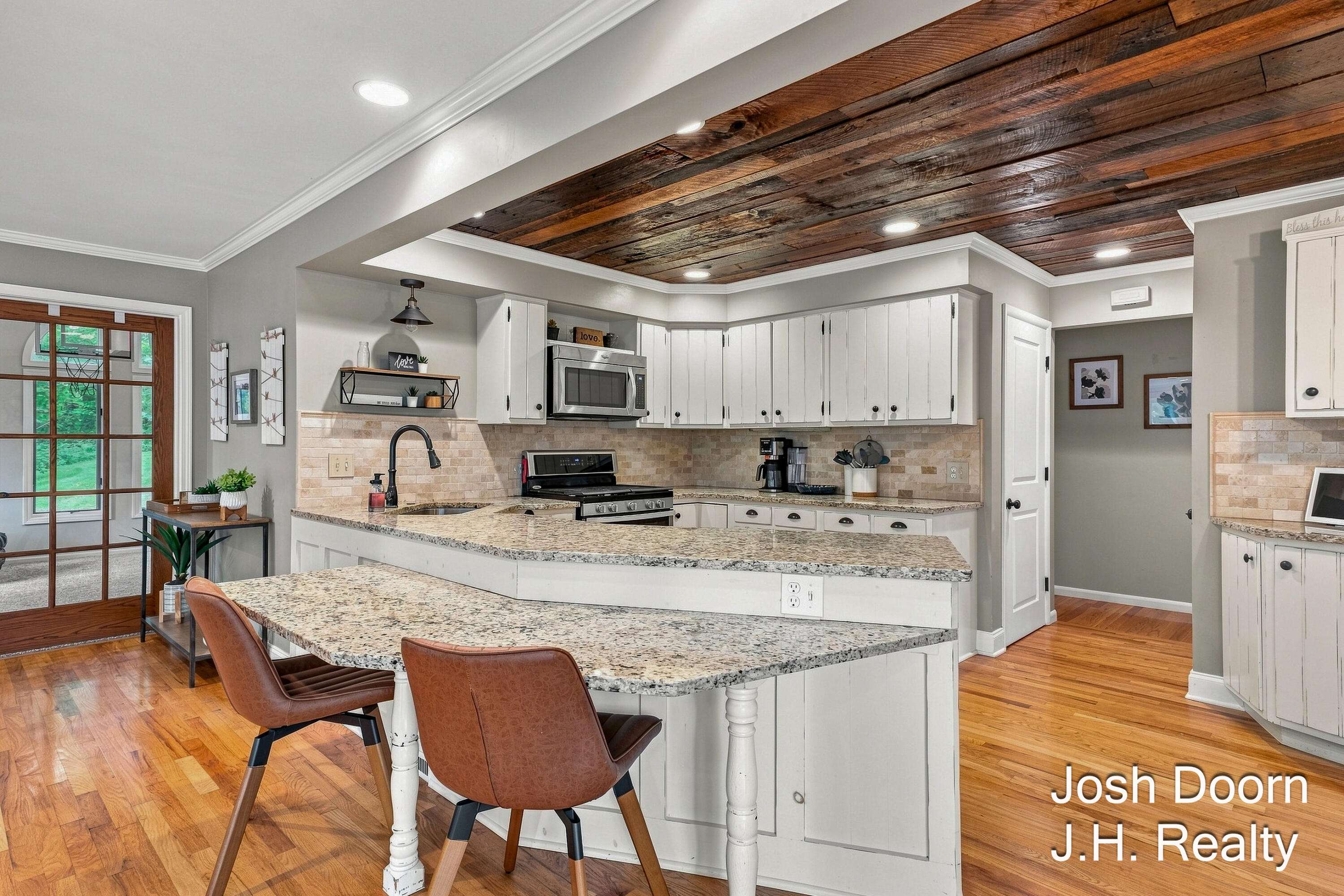 8181 Vergennes Street SE Ada MI 49301