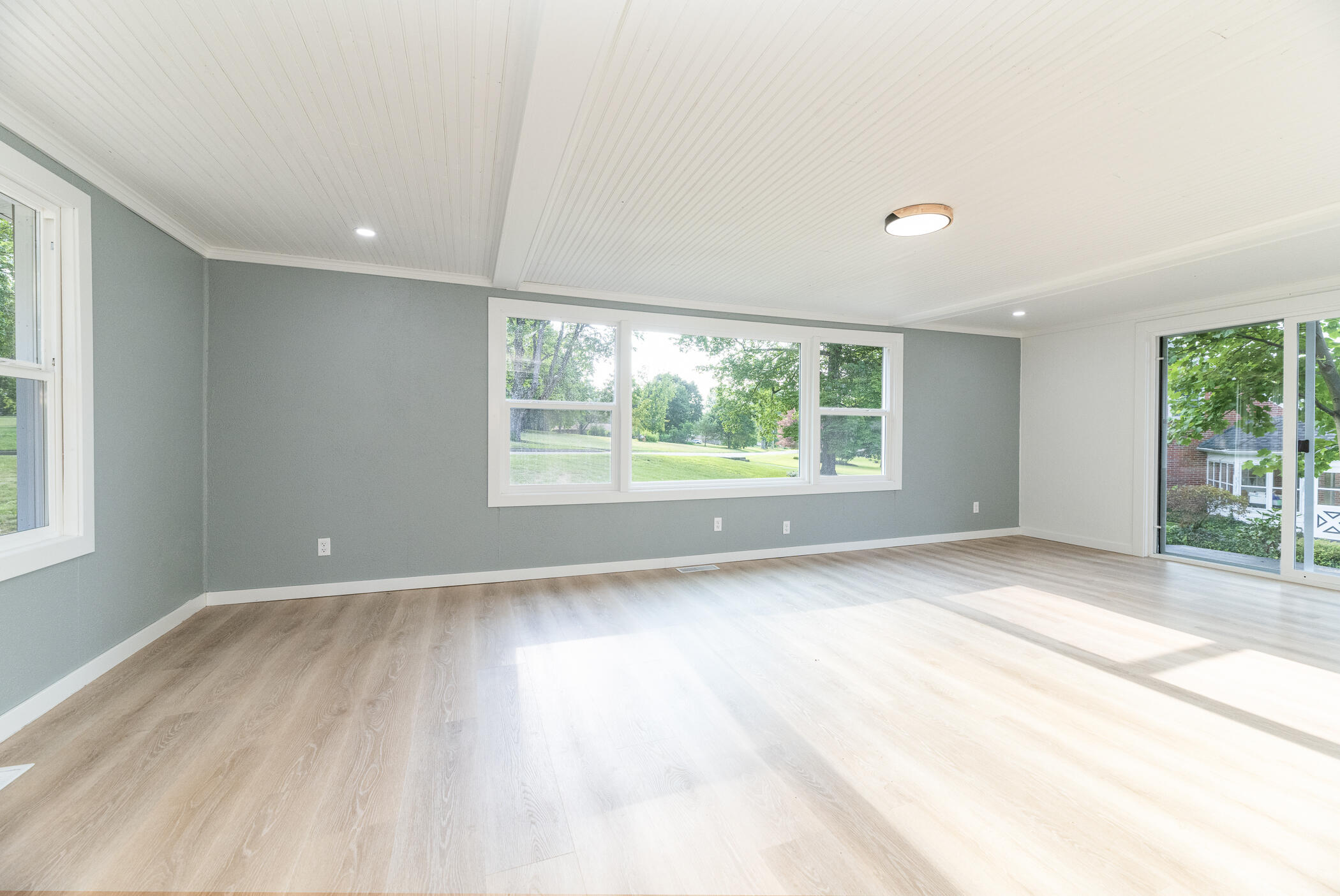512 Green Street Dowagiac MI 49047