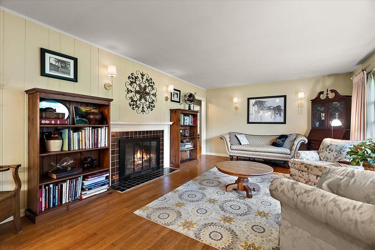 4309 Sunnybrook Drive Kalamazoo MI 49008