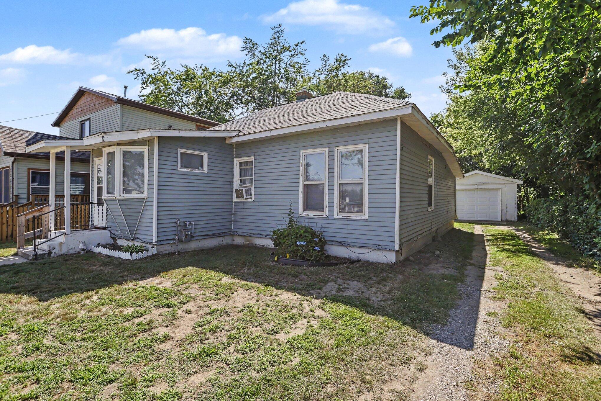 1010 Kalamazoo Street South Haven MI 49090