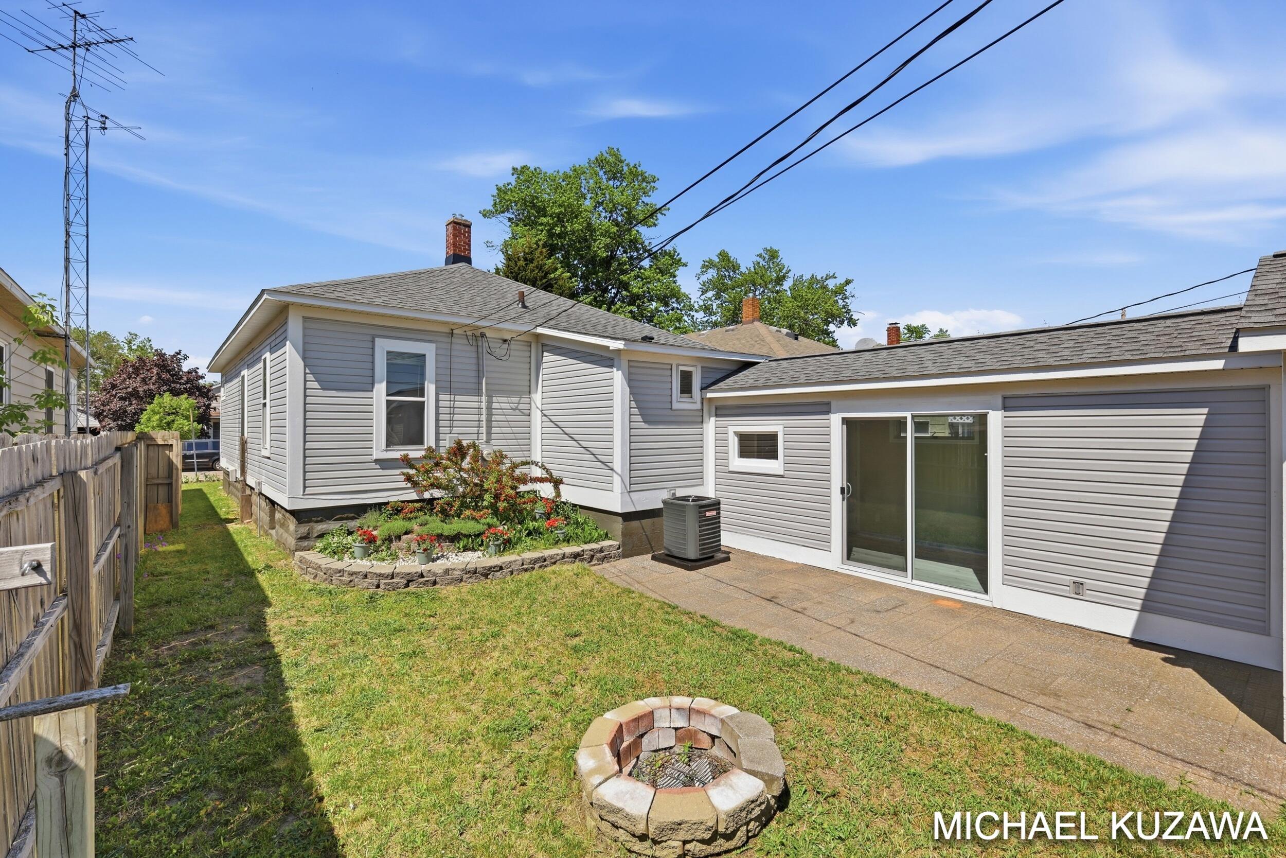 1438 Pennoyer Avenue Grand Haven MI 49417