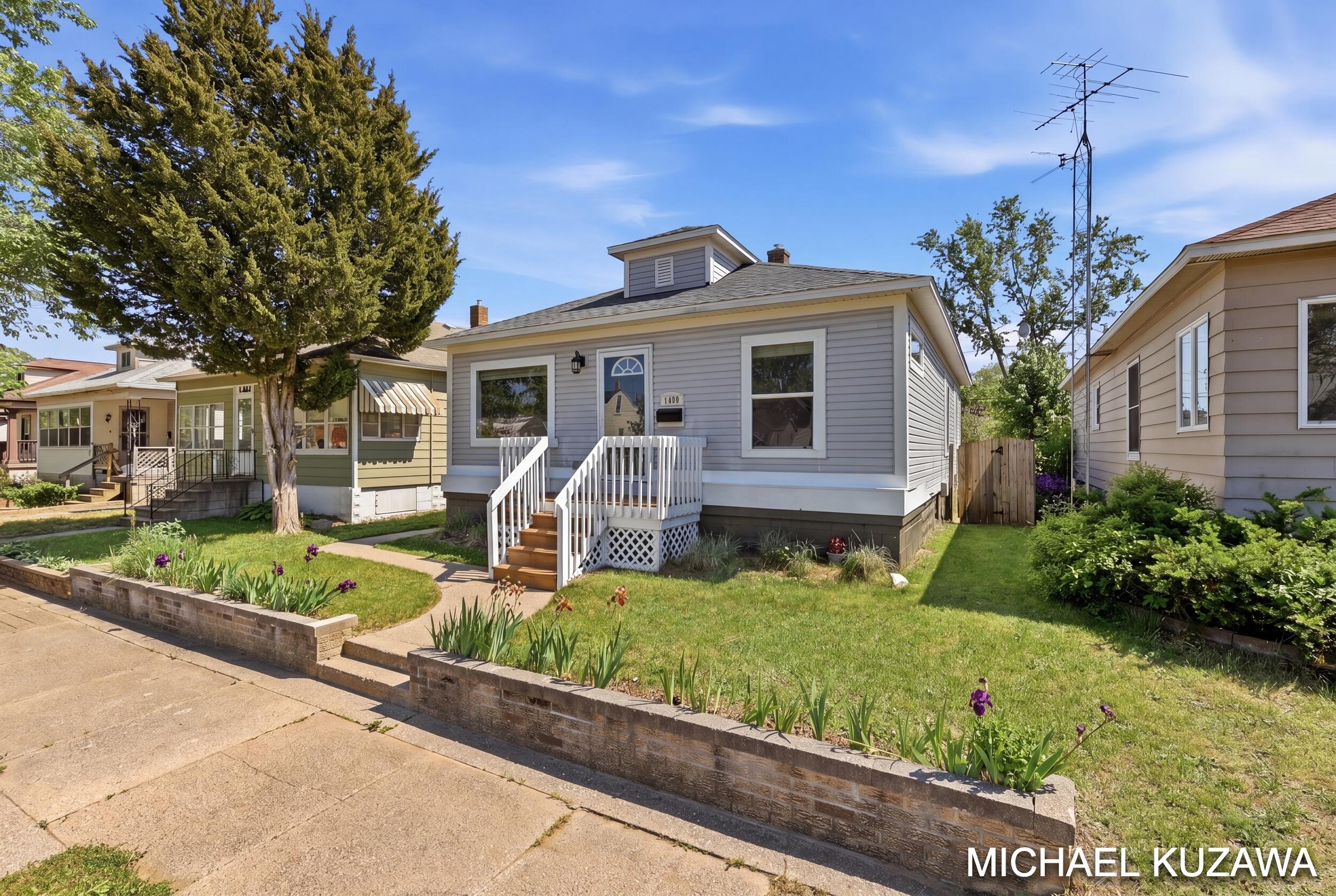 1438 Pennoyer Avenue Grand Haven MI 49417