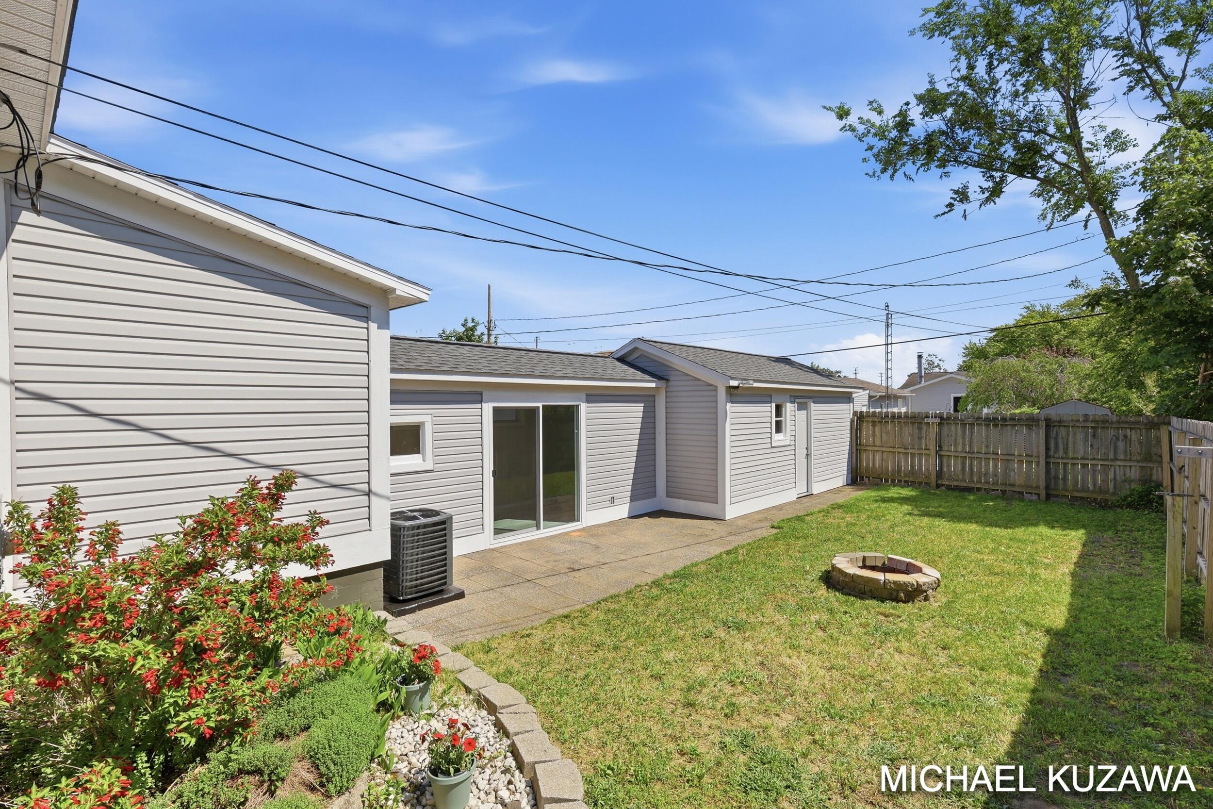 1438 Pennoyer Avenue Grand Haven MI 49417