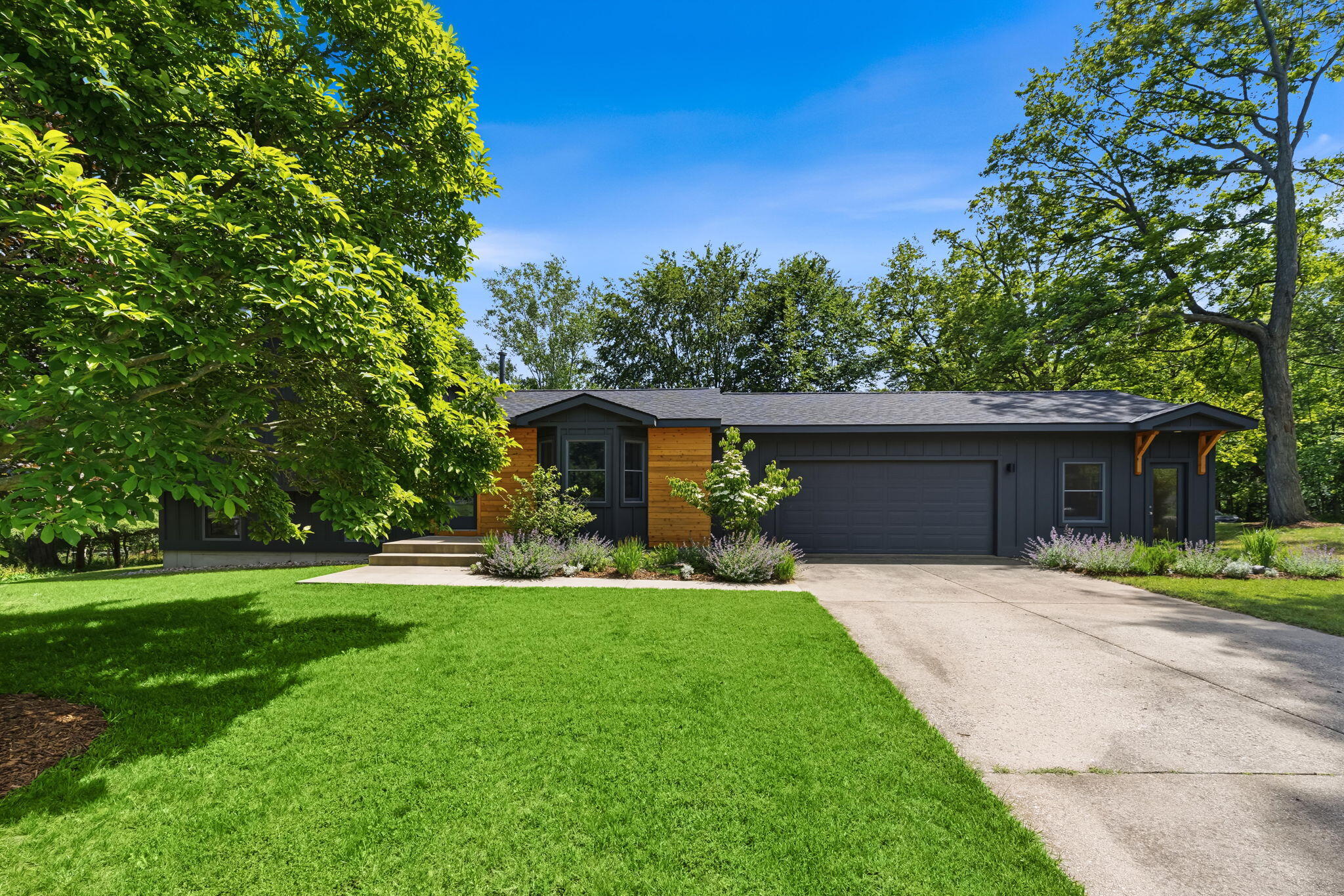 181 S Union Street Douglas MI 49406