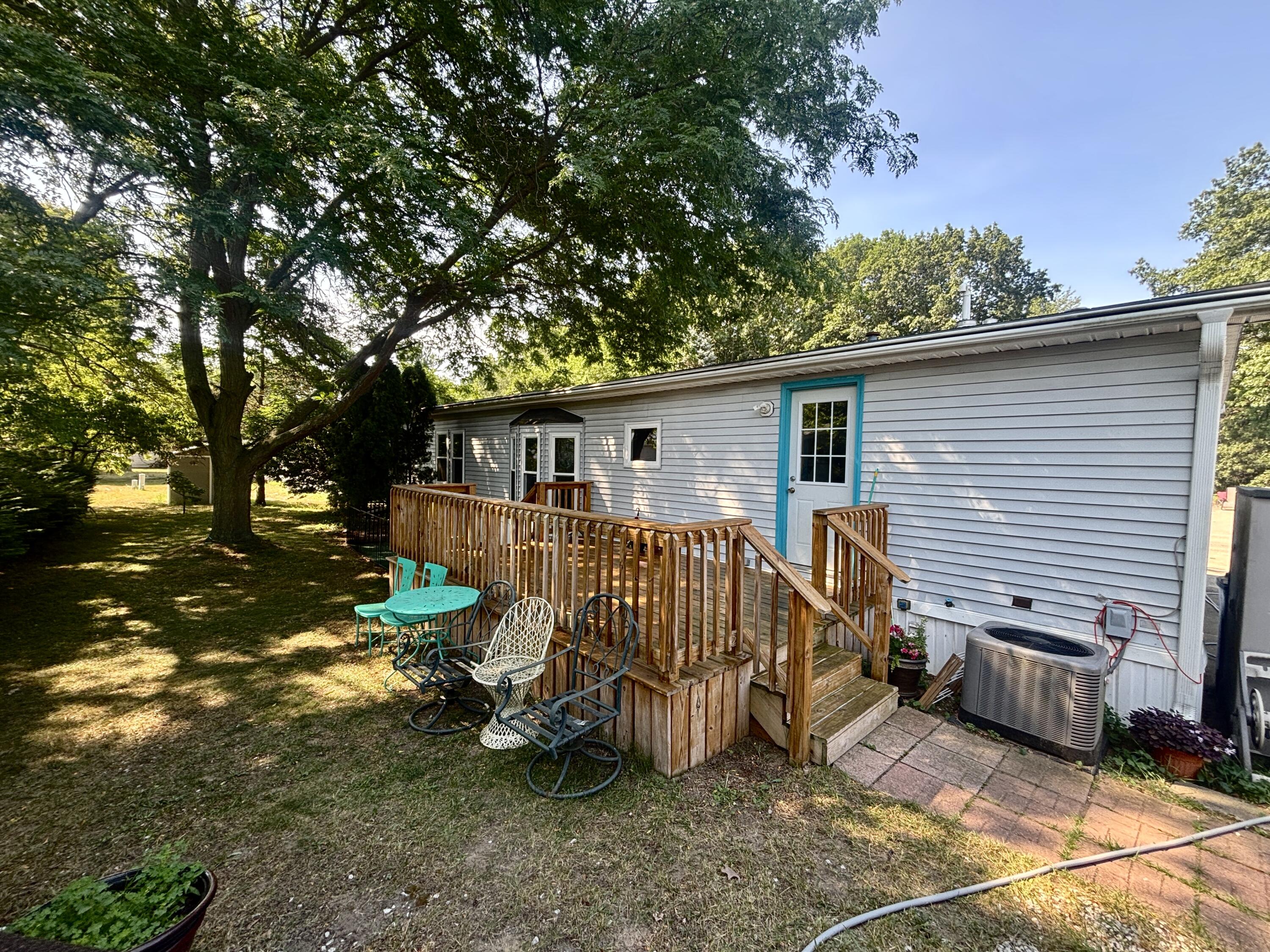 14288 Winters Creek W West Olive MI 49460