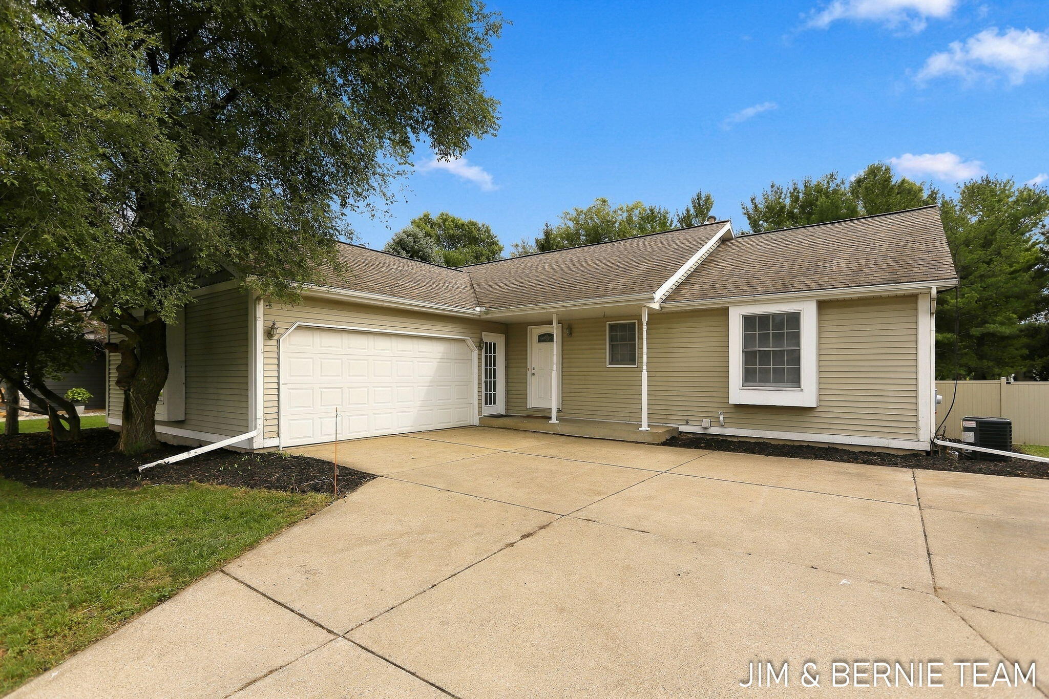3114 Fox Fire Trail Zeeland MI 49464