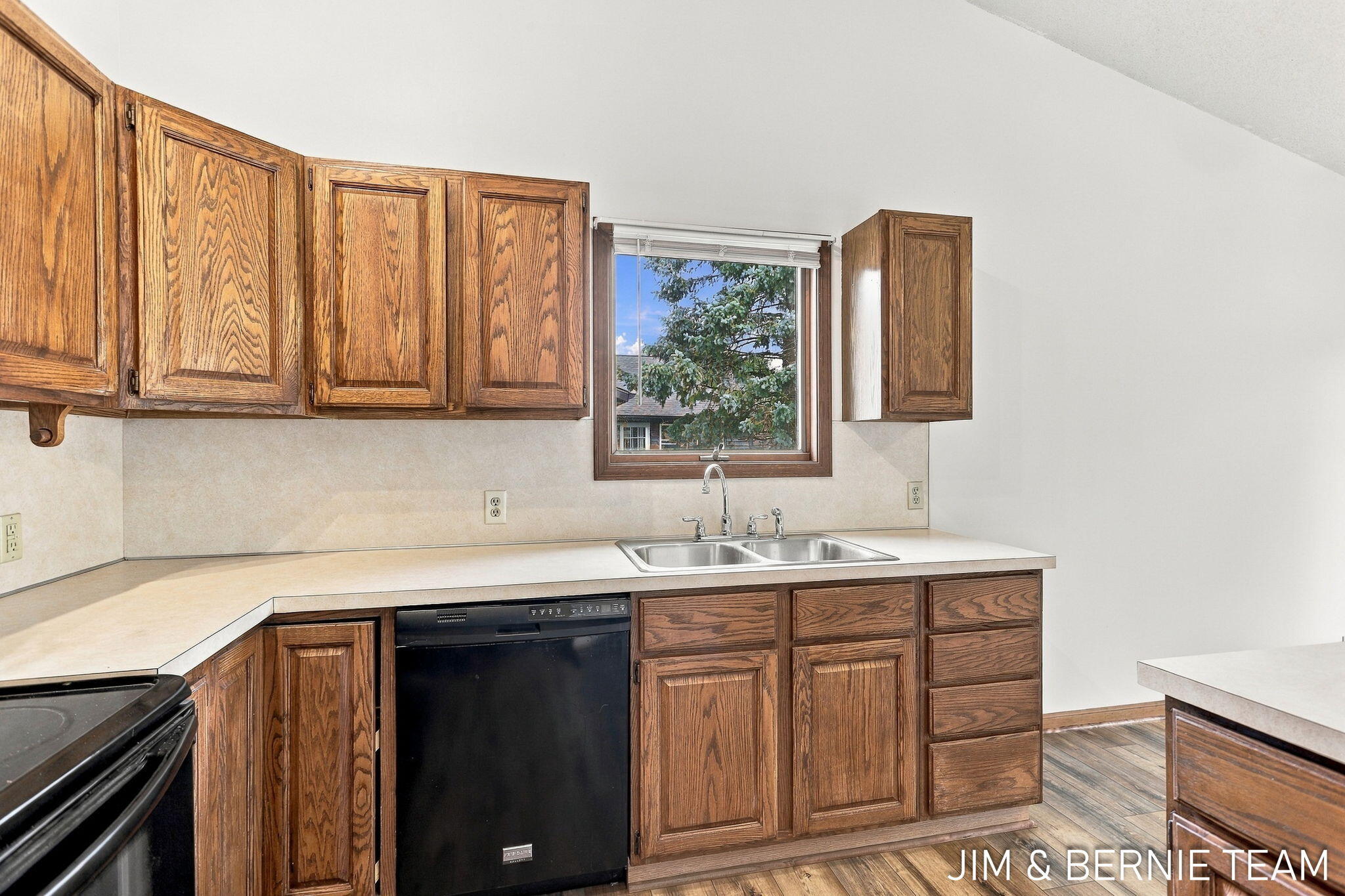 3114 Fox Fire Trail Zeeland MI 49464