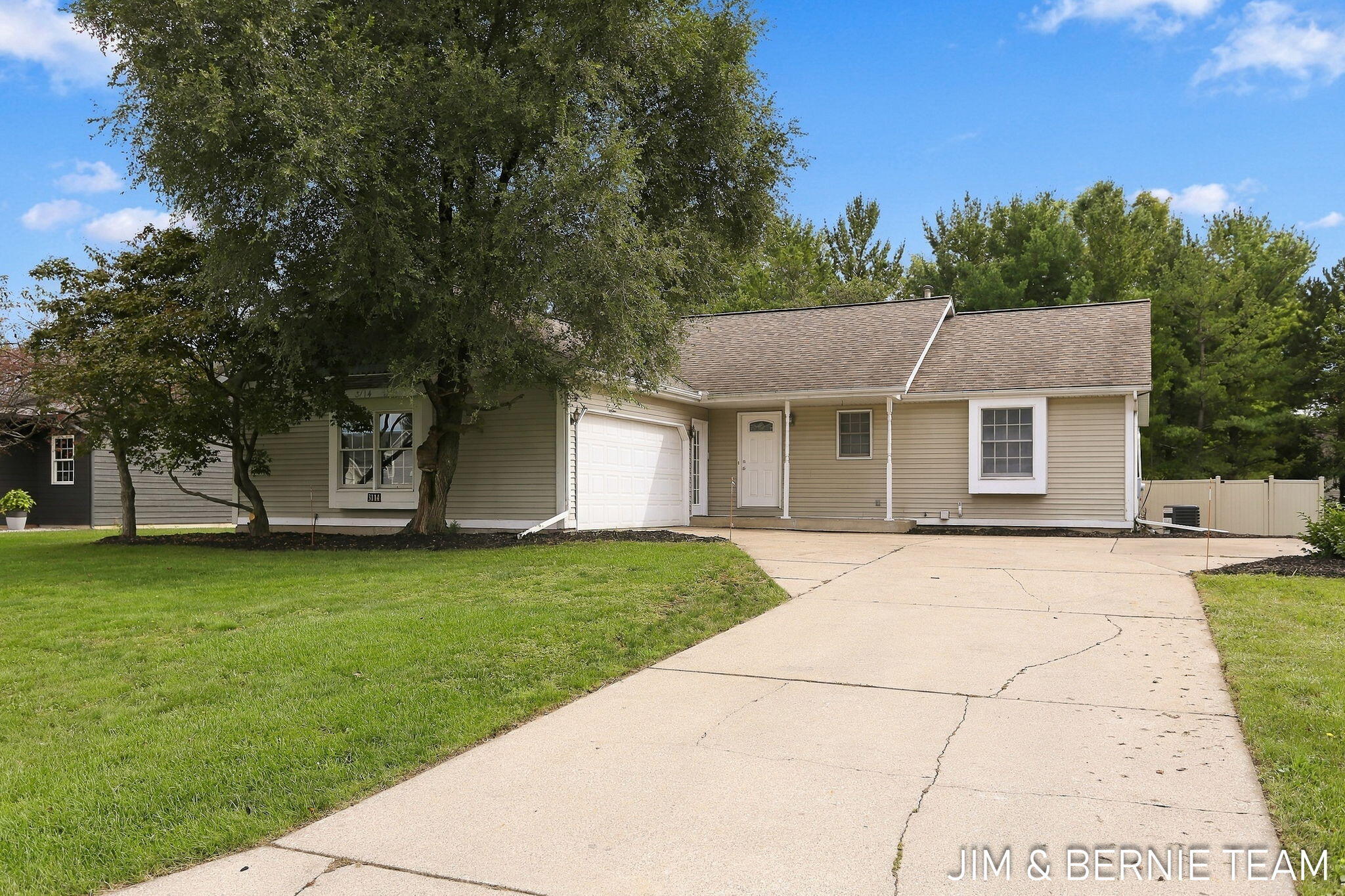 3114 Fox Fire Trail Zeeland MI 49464