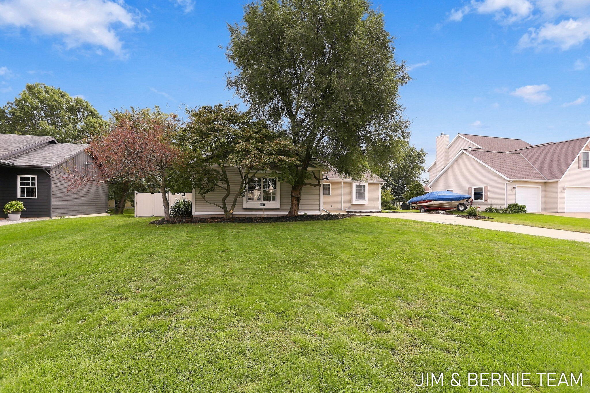 3114 Fox Fire Trail Zeeland MI 49464