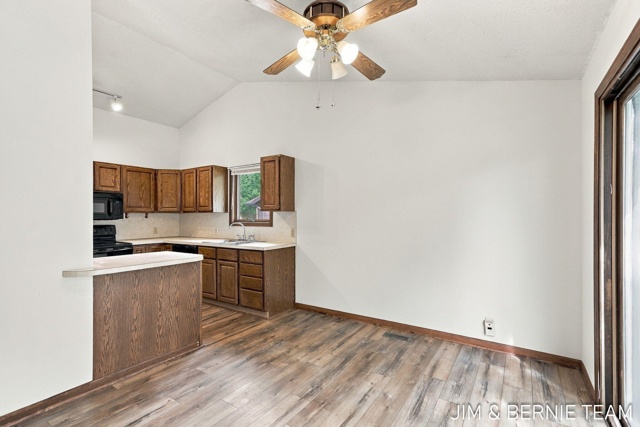 3114 Fox Fire Trail Zeeland MI 49464