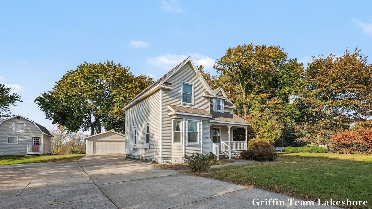 1021 Paw Paw Drive Holland MI 49423