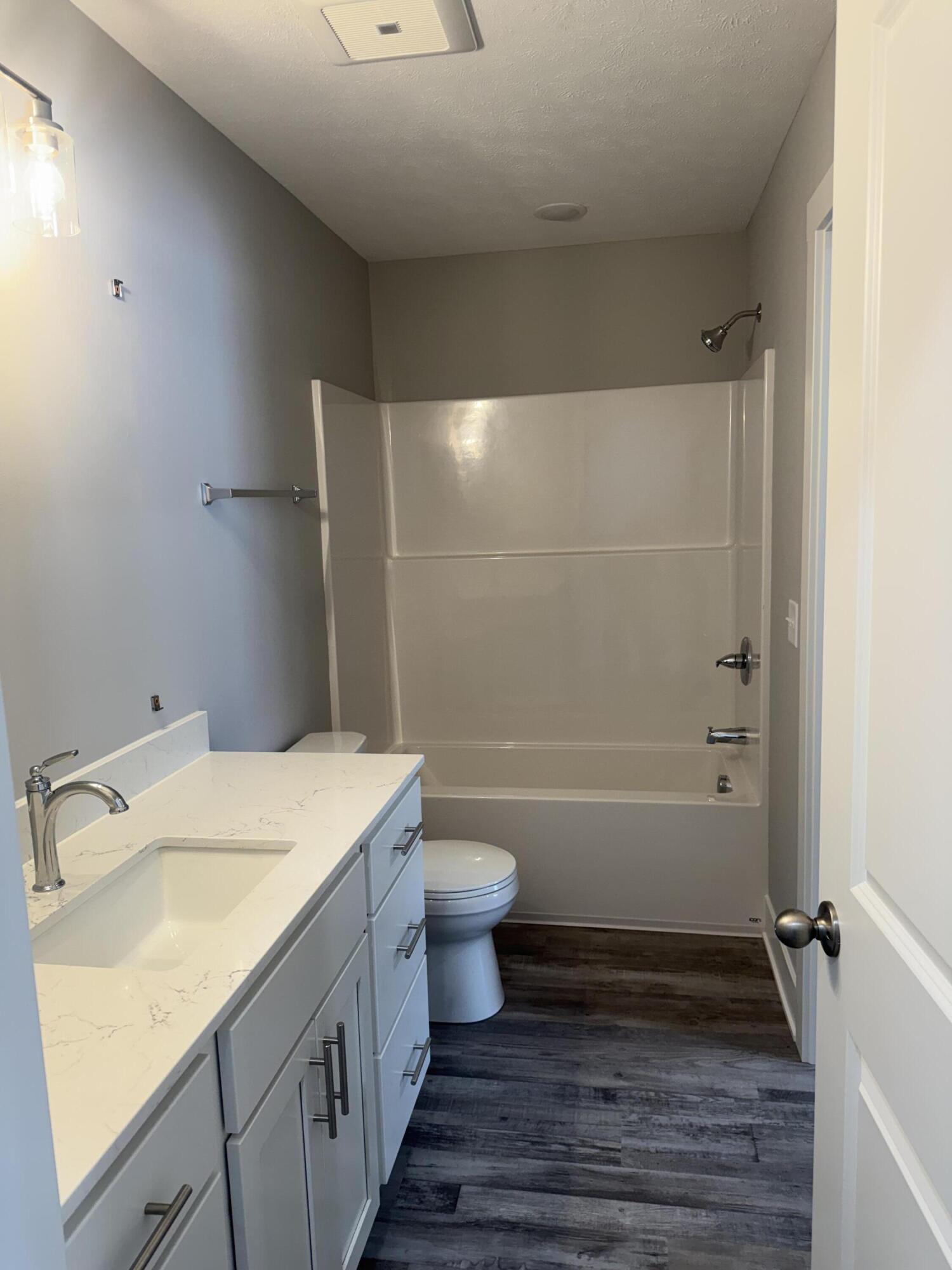 1366 Leonard Avenue Muskegon MI 49442