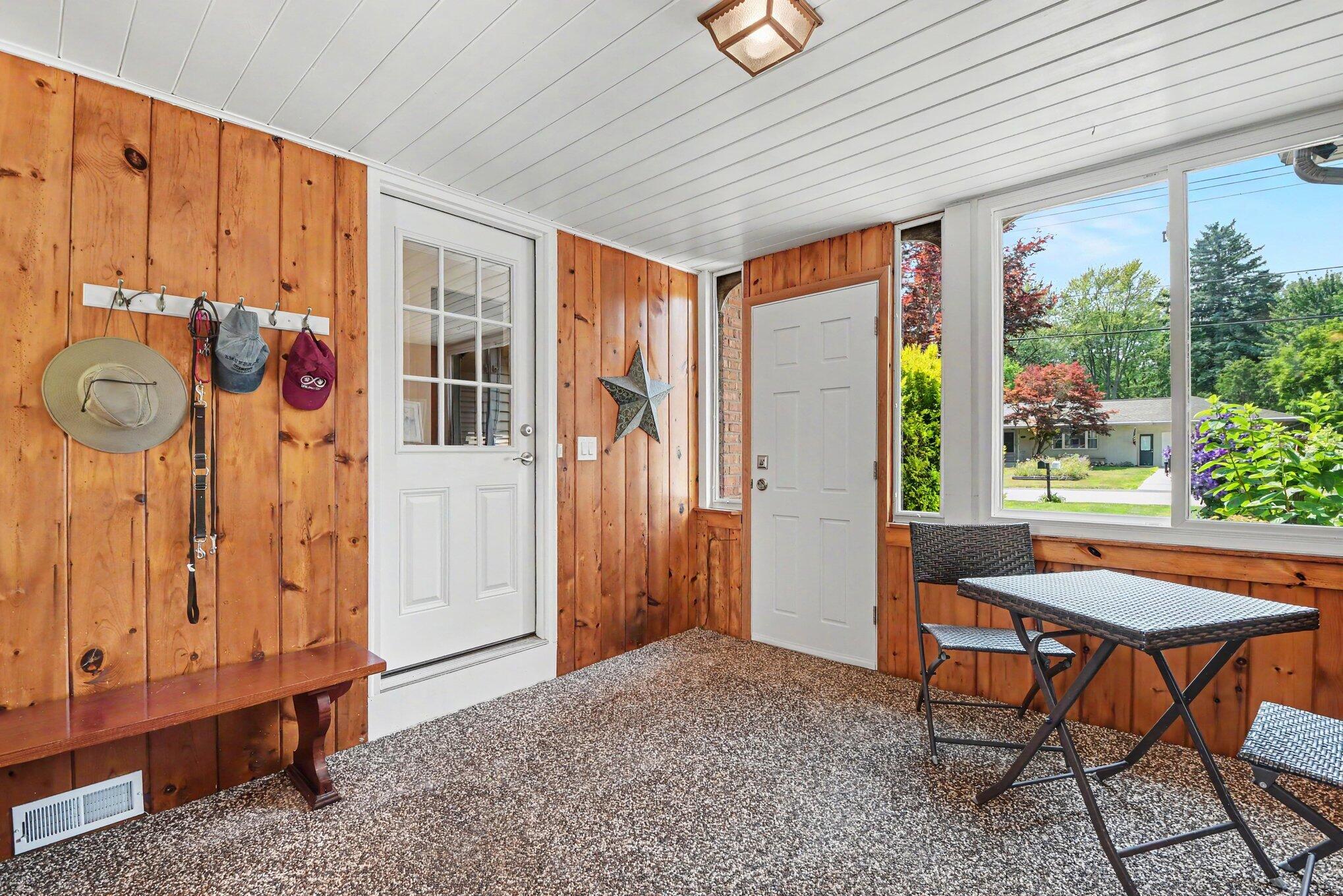 1946 Radcliff Avenue SE Grand Rapids MI 49506