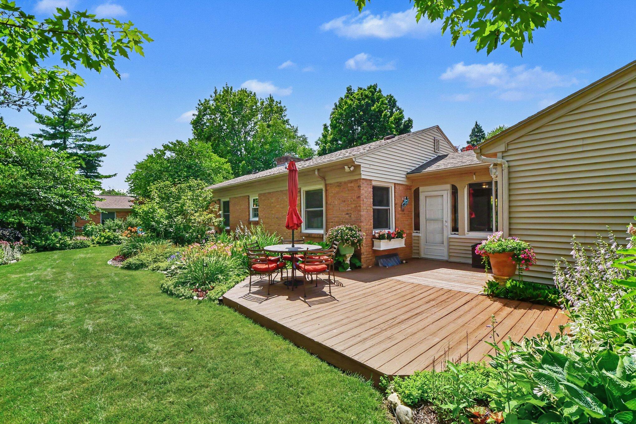 1946 Radcliff Avenue SE Grand Rapids MI 49506