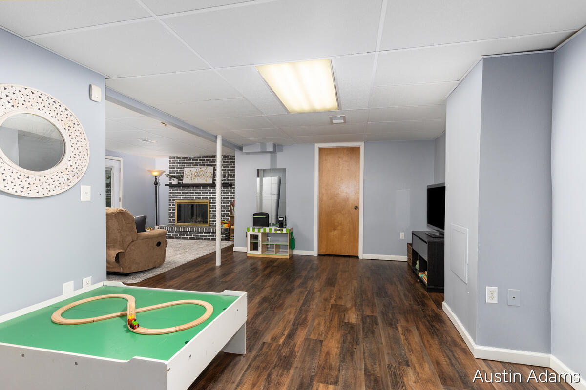 2110 Fawnwood Drive SE Grand Rapids MI 49508