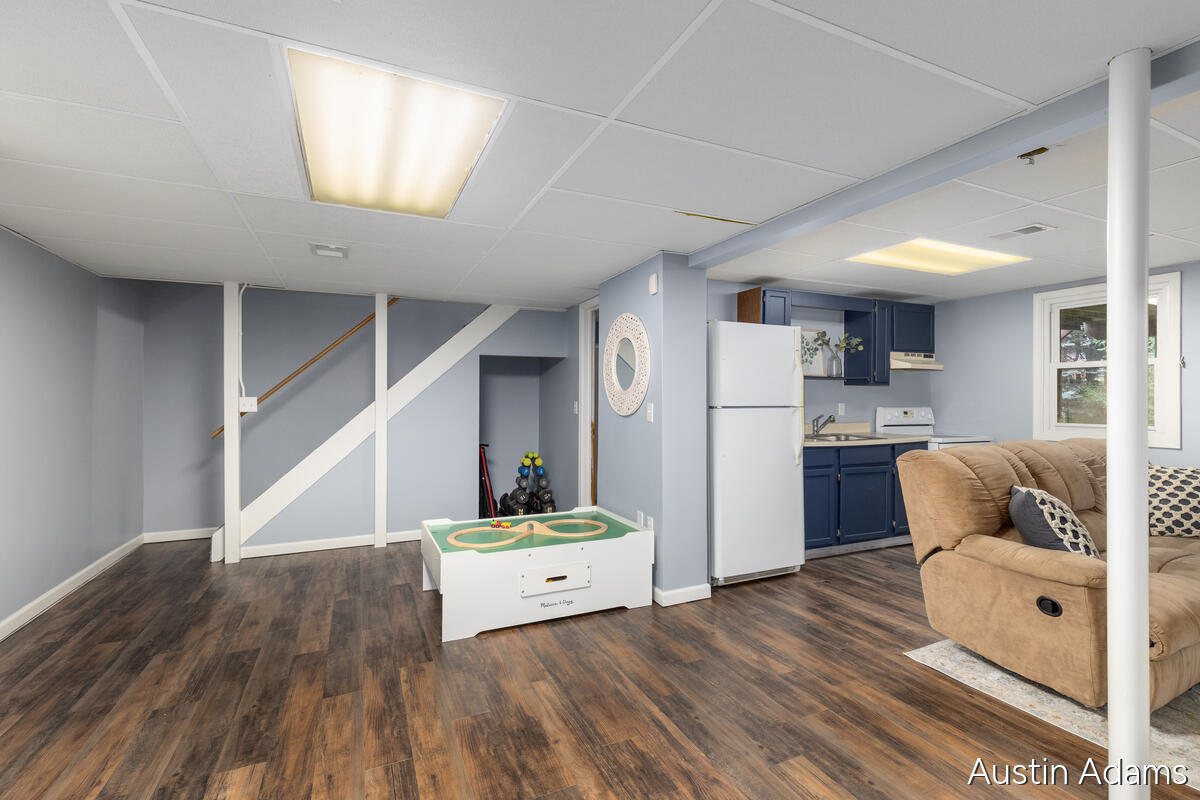 2110 Fawnwood Drive SE Grand Rapids MI 49508