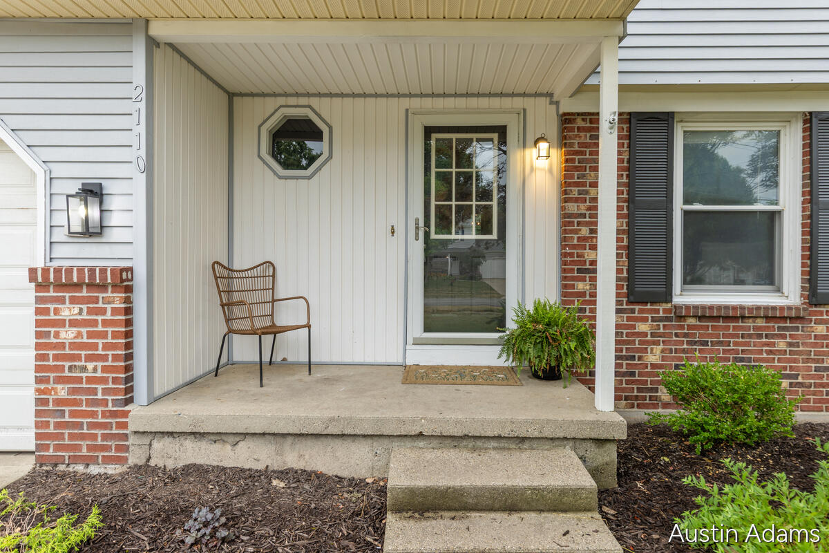 2110 Fawnwood Drive SE Grand Rapids MI 49508