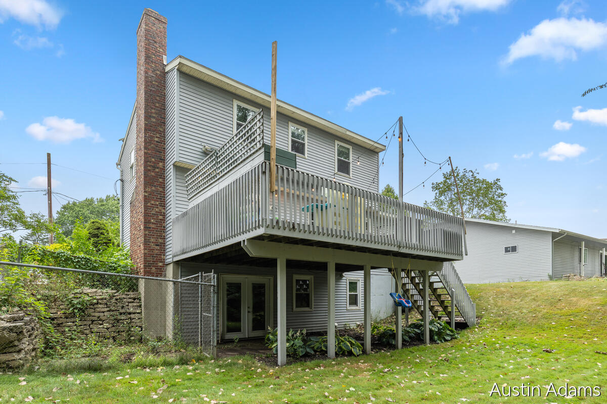 2110 Fawnwood Drive SE Grand Rapids MI 49508