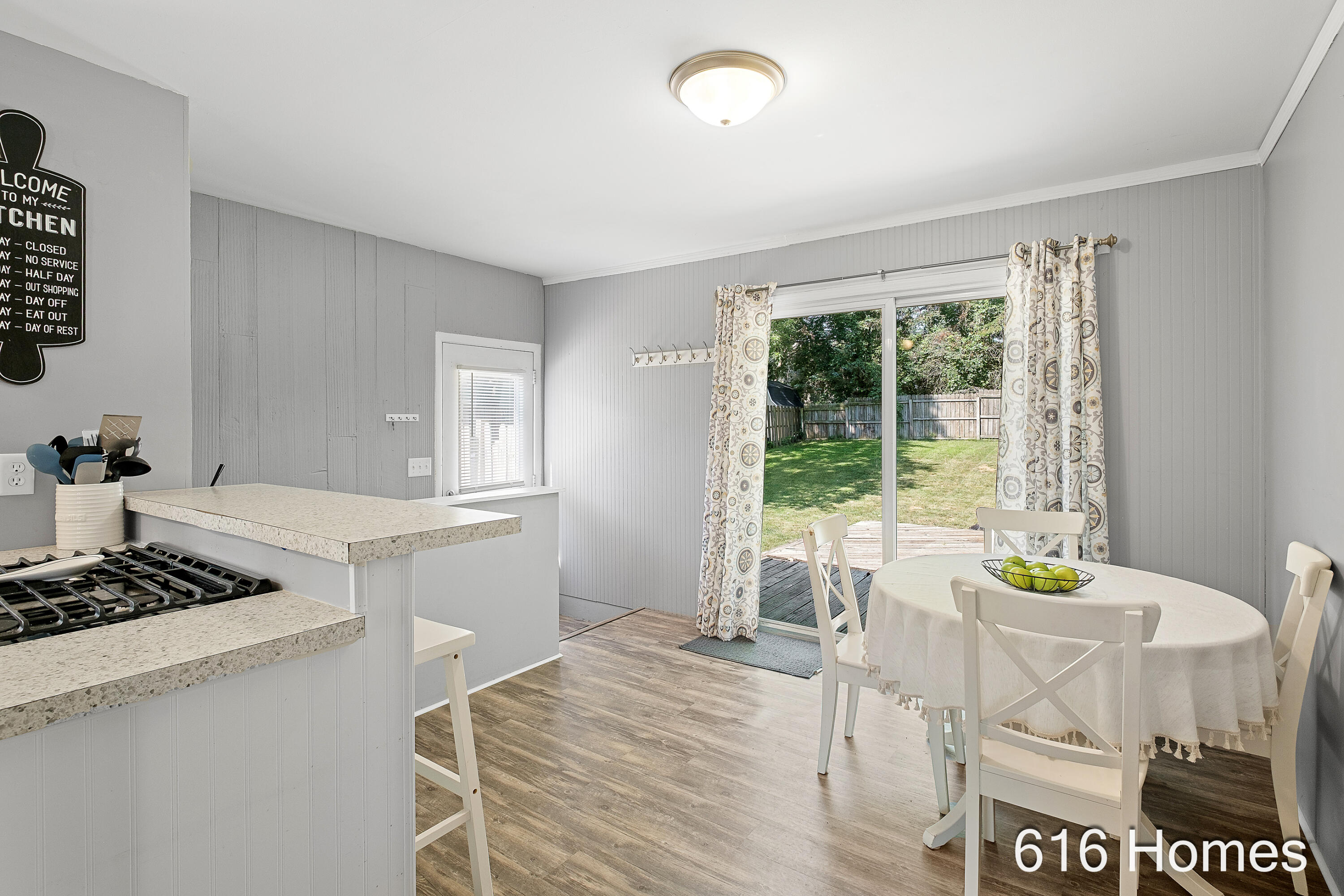 1911 Benjamin Avenue NE Grand Rapids MI 49505