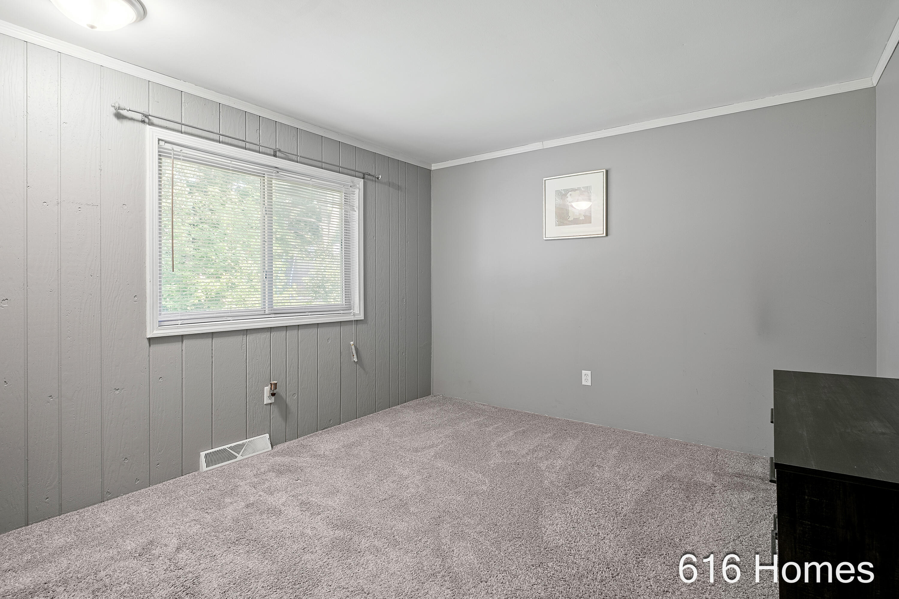 1911 Benjamin Avenue NE Grand Rapids MI 49505