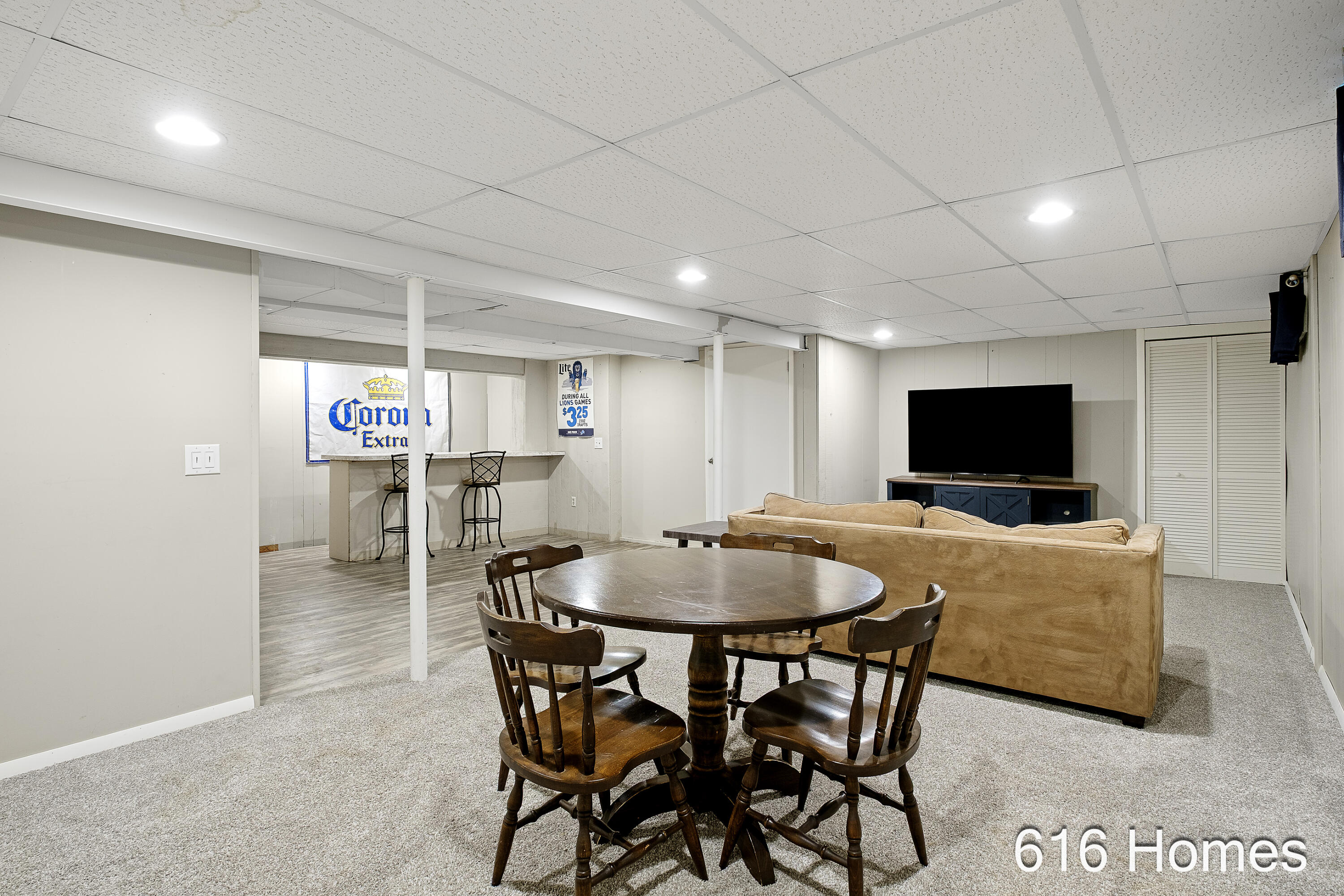 1911 Benjamin Avenue NE Grand Rapids MI 49505