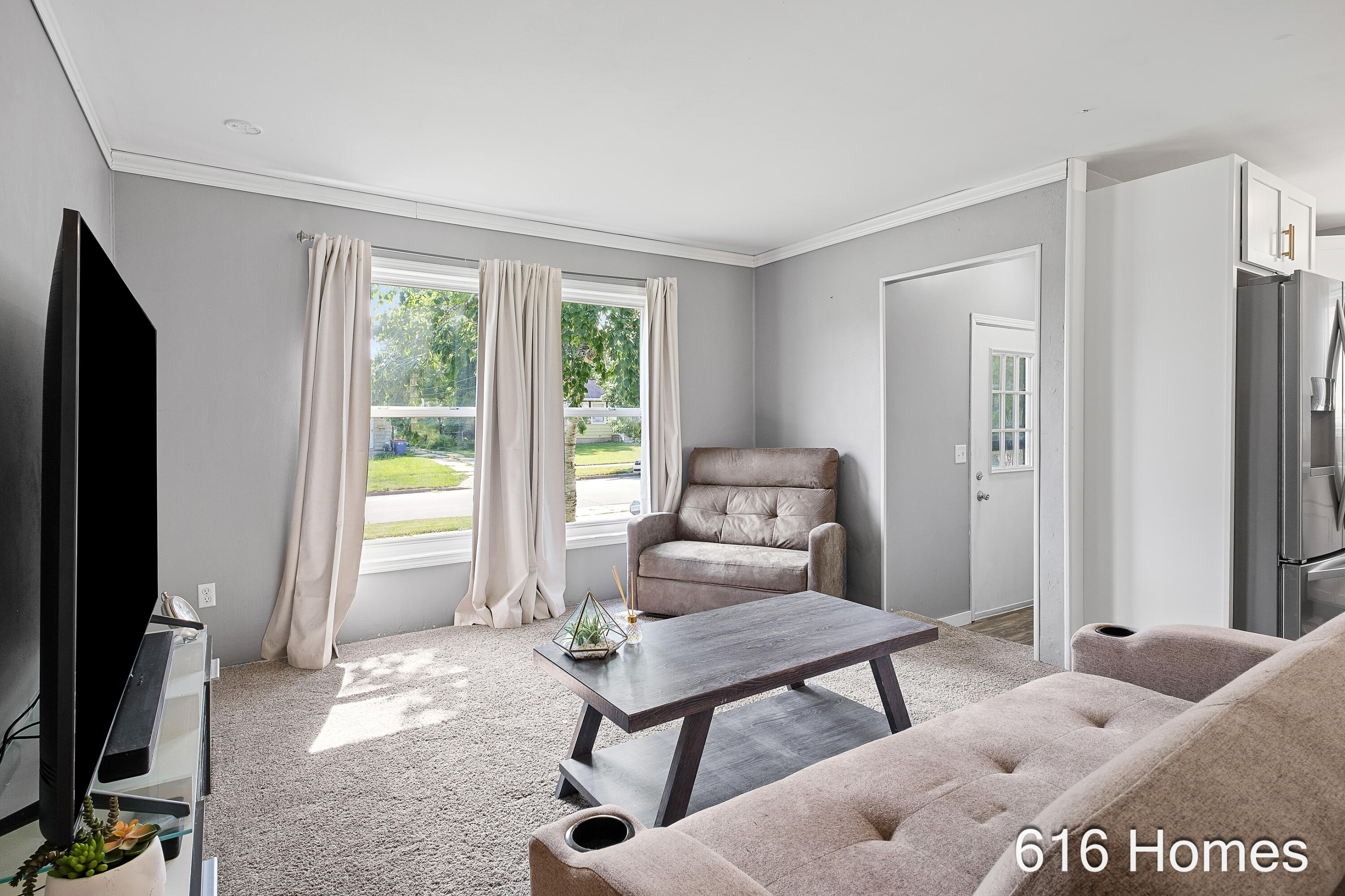 1911 Benjamin Avenue NE Grand Rapids MI 49505