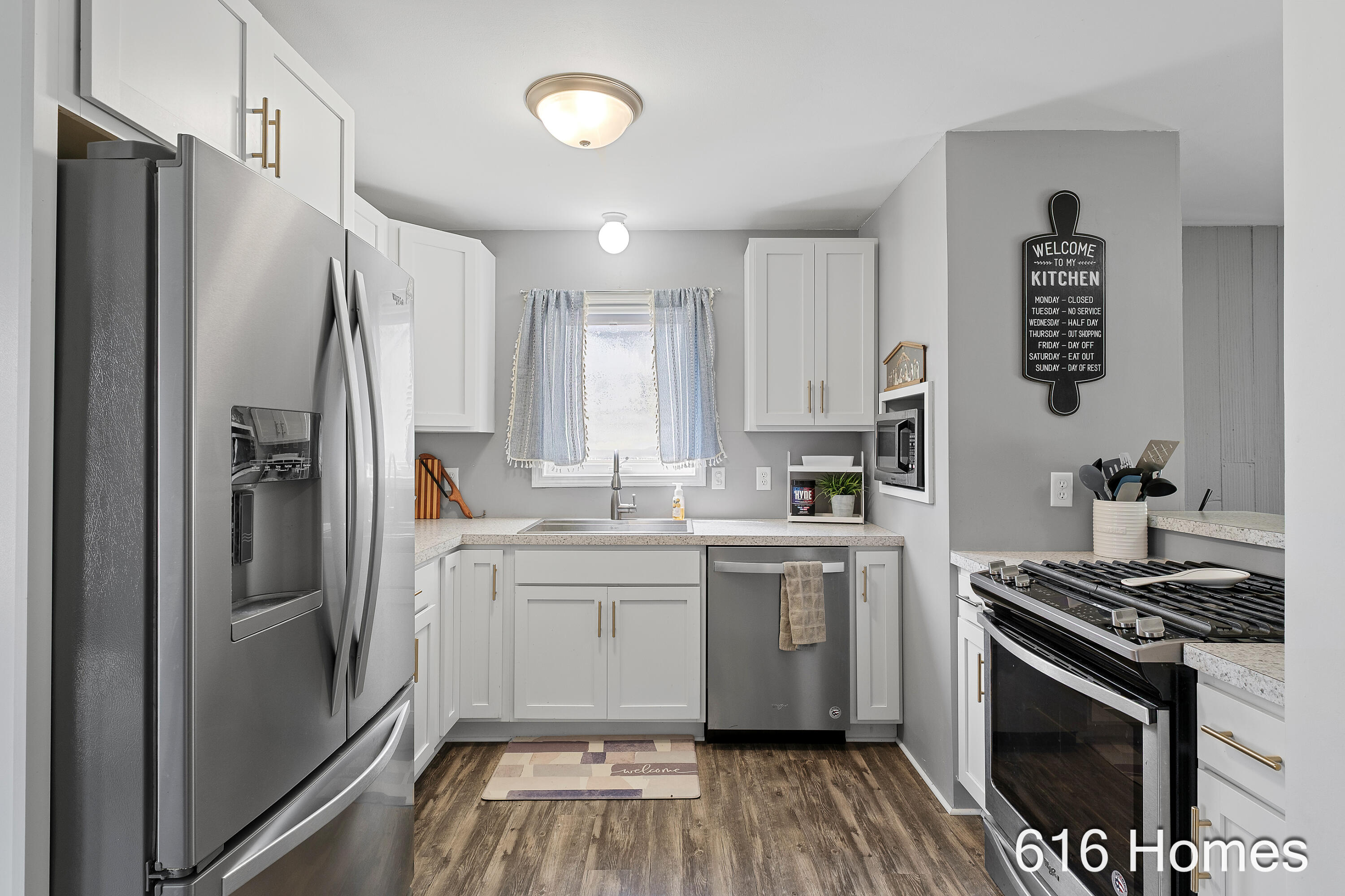 1911 Benjamin Avenue NE Grand Rapids MI 49505