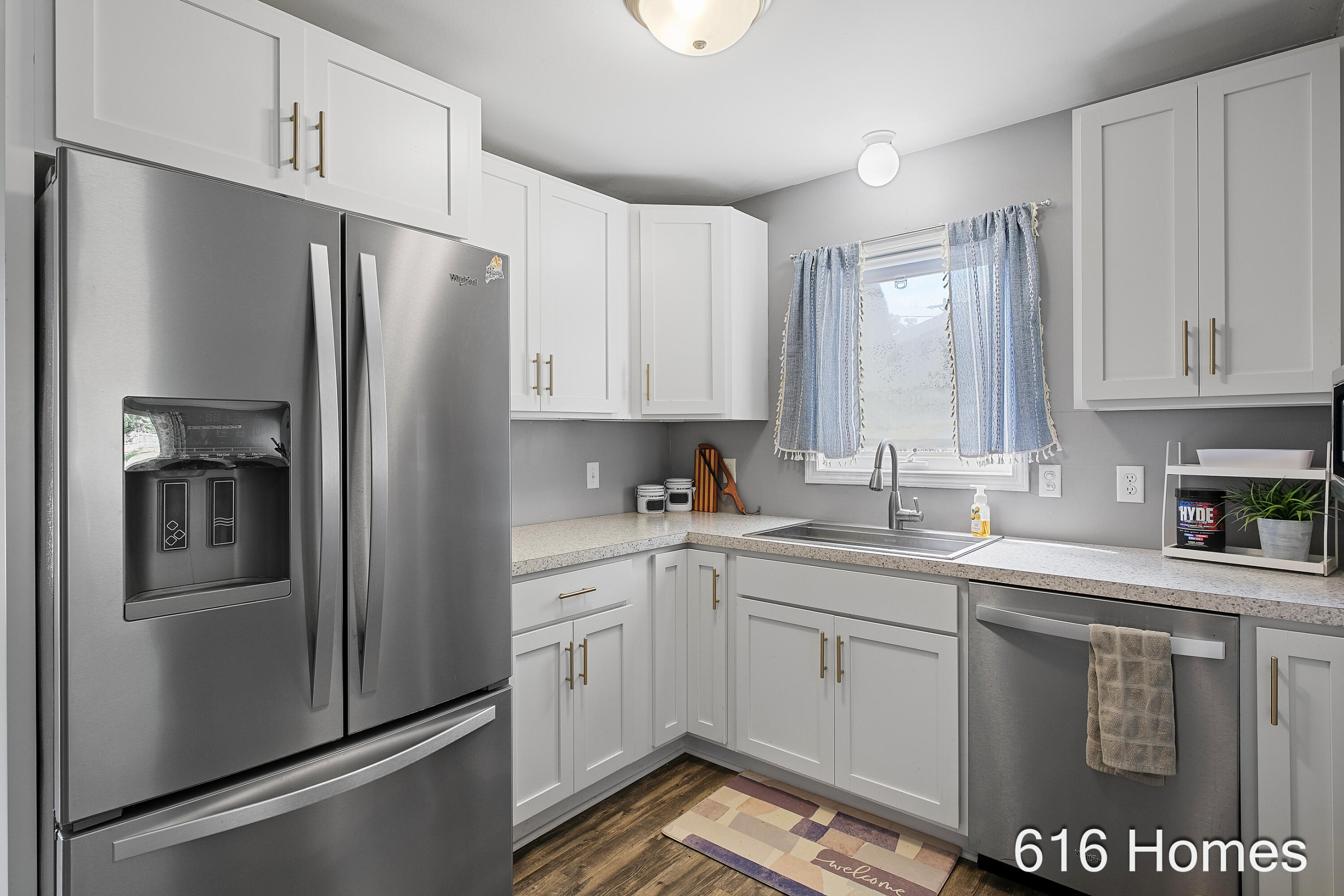 1911 Benjamin Avenue NE Grand Rapids MI 49505