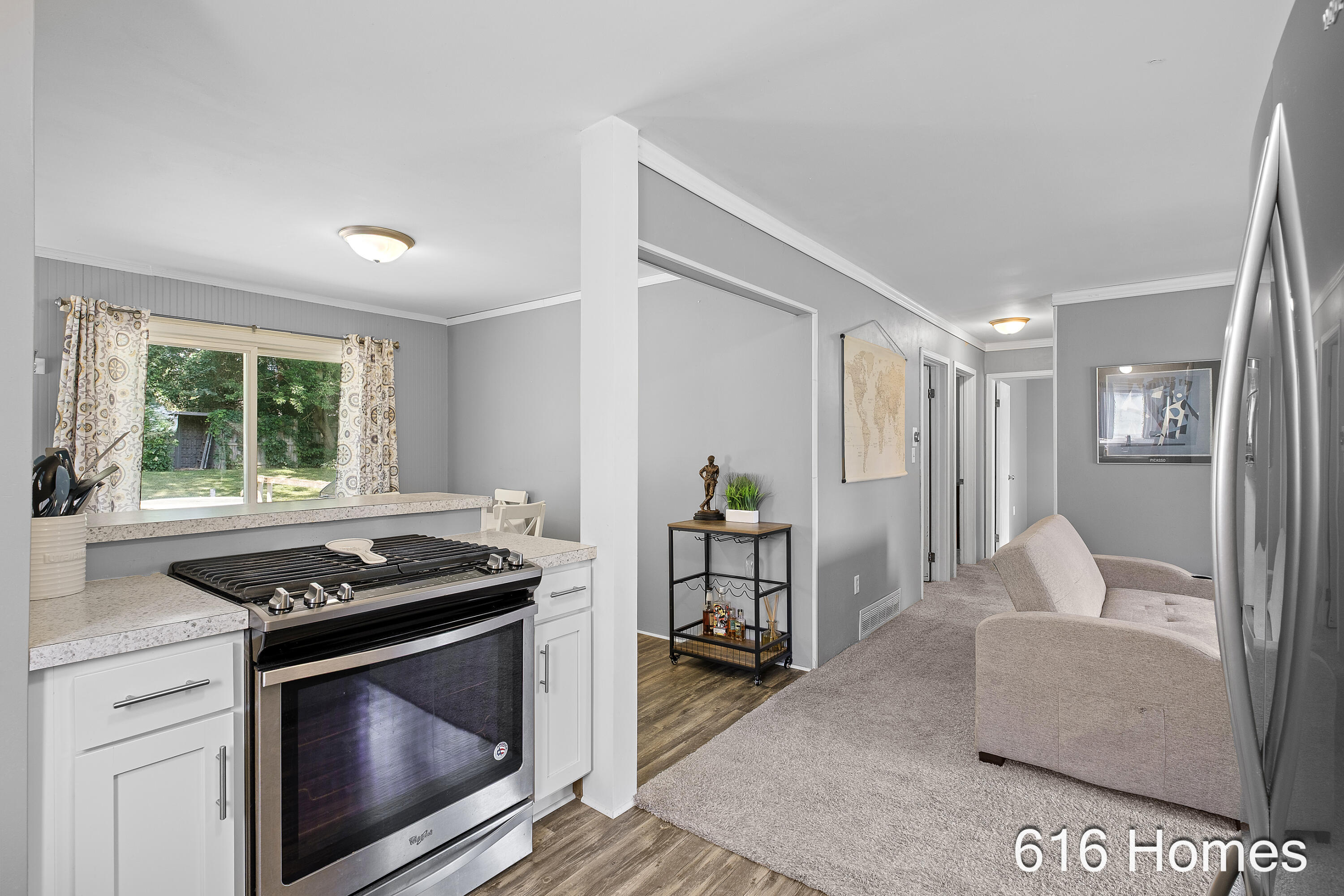1911 Benjamin Avenue NE Grand Rapids MI 49505