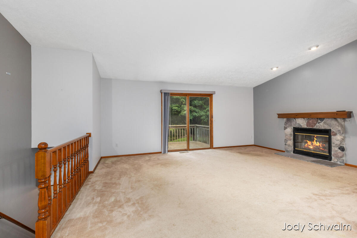 2223 Maguire Avenue NE Grand Rapids MI 49525