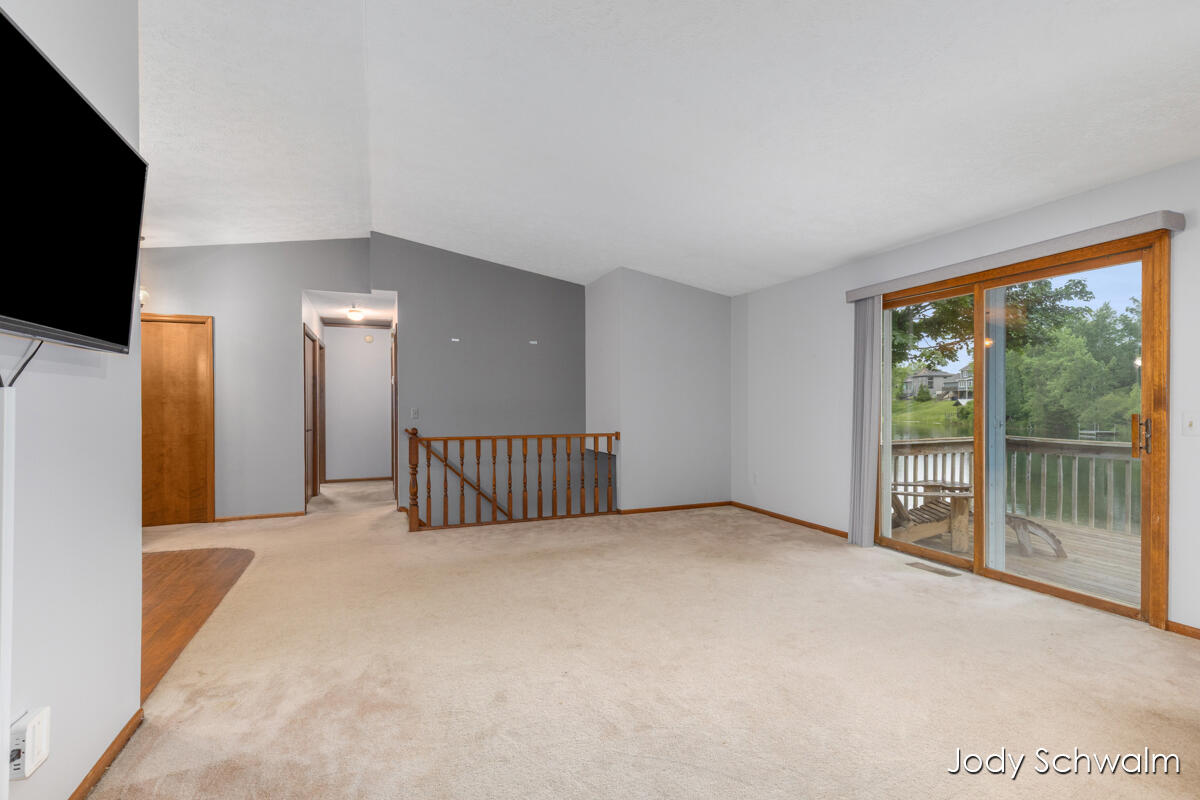 2223 Maguire Avenue NE Grand Rapids MI 49525