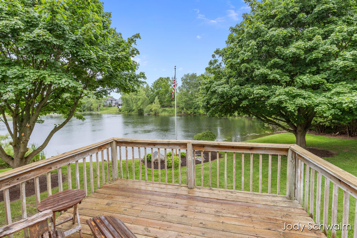 2223 Maguire Avenue NE Grand Rapids MI 49525