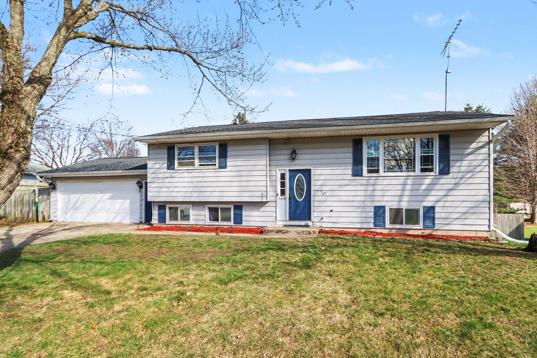 1409 Bacon Avenue Portage MI 49002
